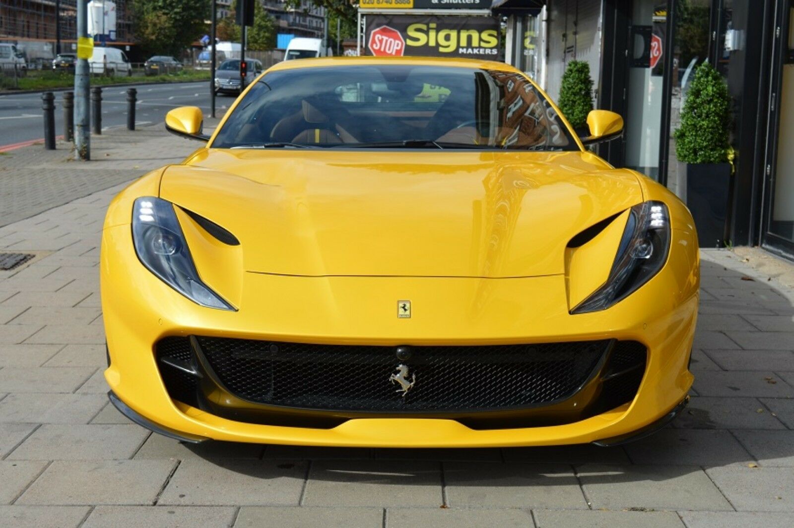 2018 Ferrari 812 Superfast, 6/15