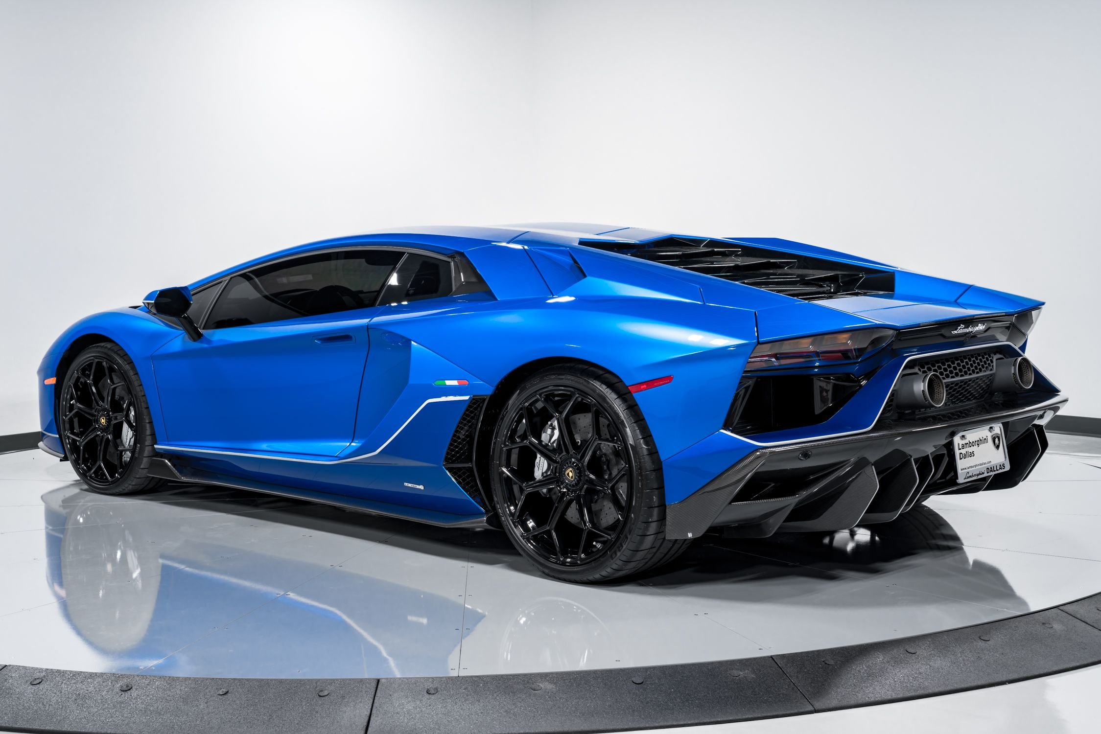 2022 Lamborghini Aventador Ultimae, 12/13