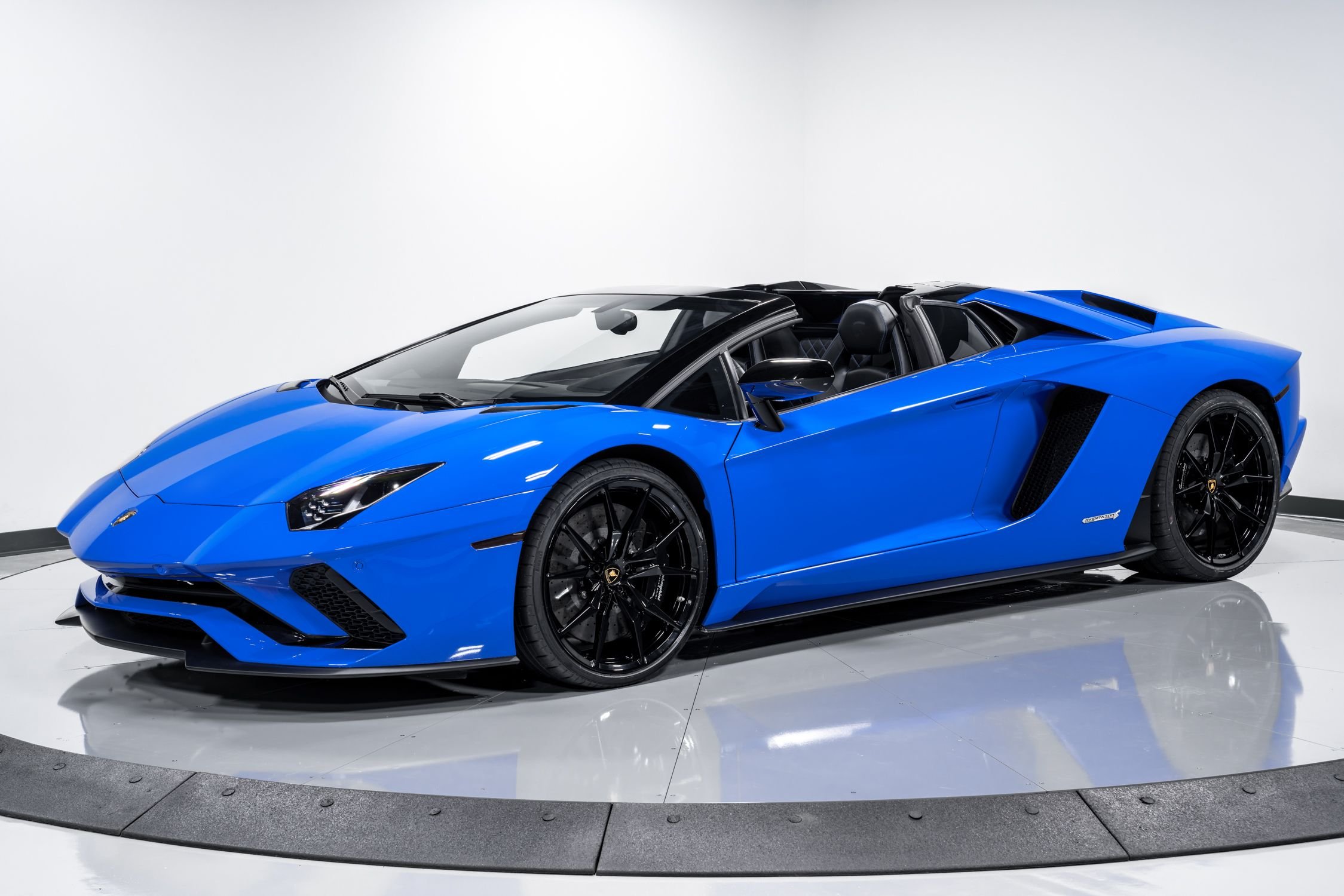 2018 Lamborghini Aventador S Roadster