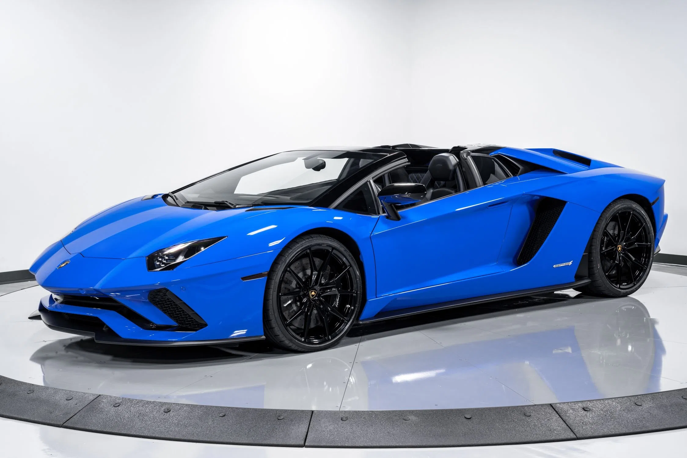 2018 Lamborghini Aventador S Roadster