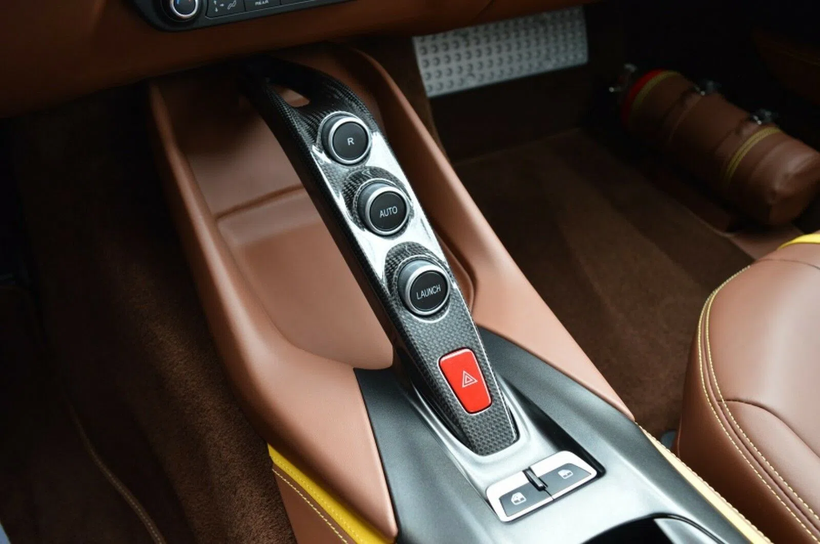 2018 Ferrari 812 Superfast interior, center console, Brown / yellow