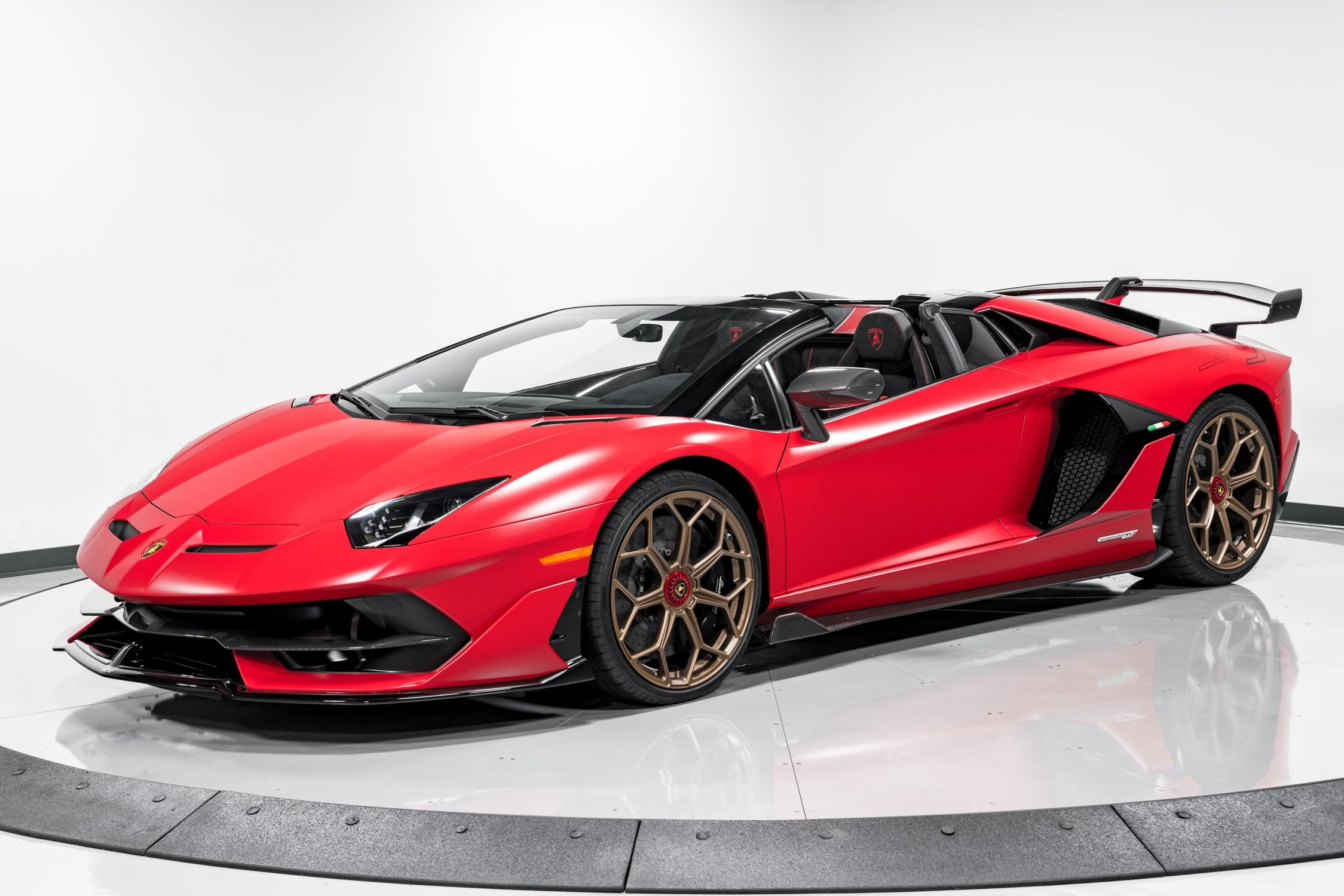 2021 Lamborghini Aventador SVJ Roadster