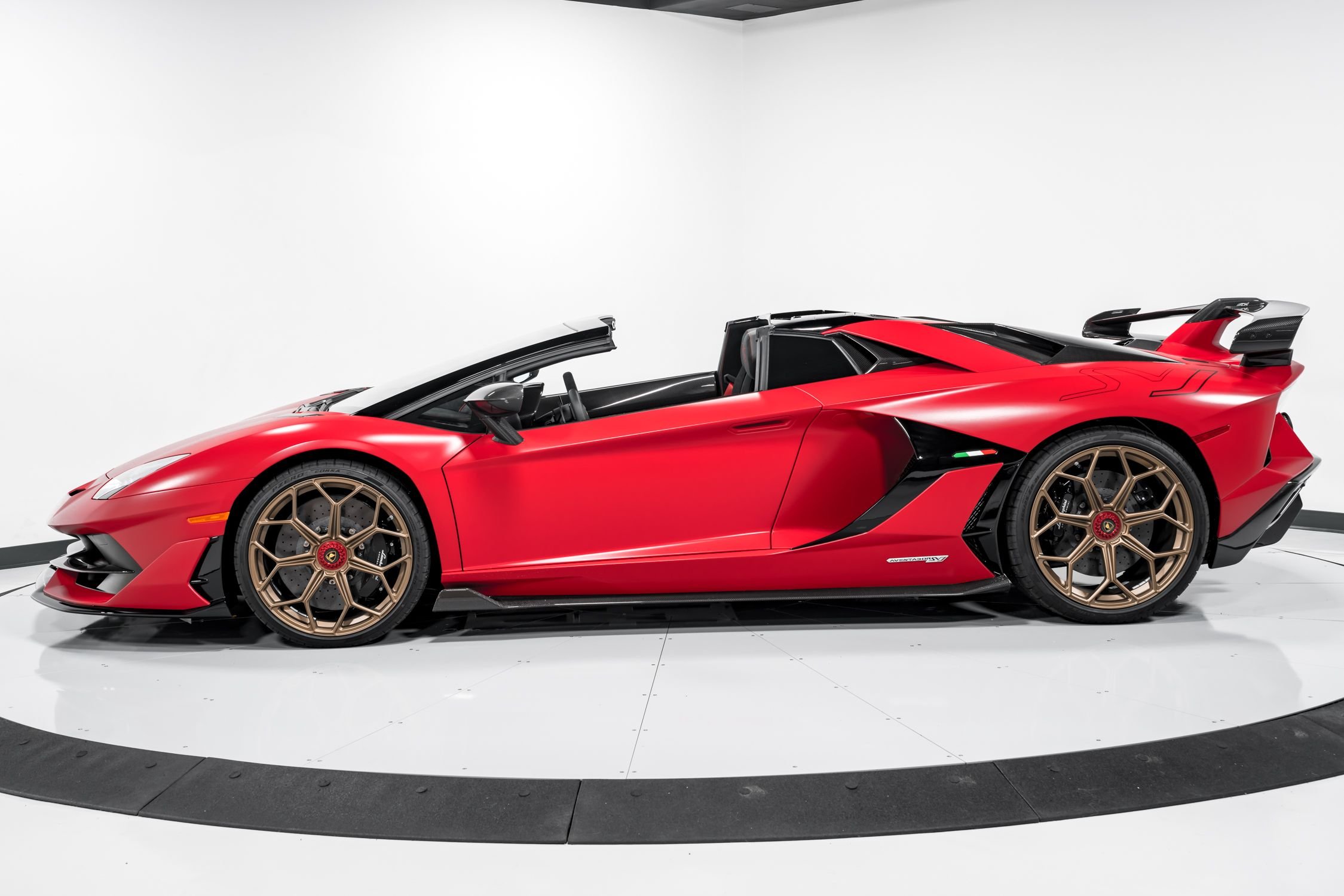 2021 Lamborghini Aventador SVJ Roadster, 5/13