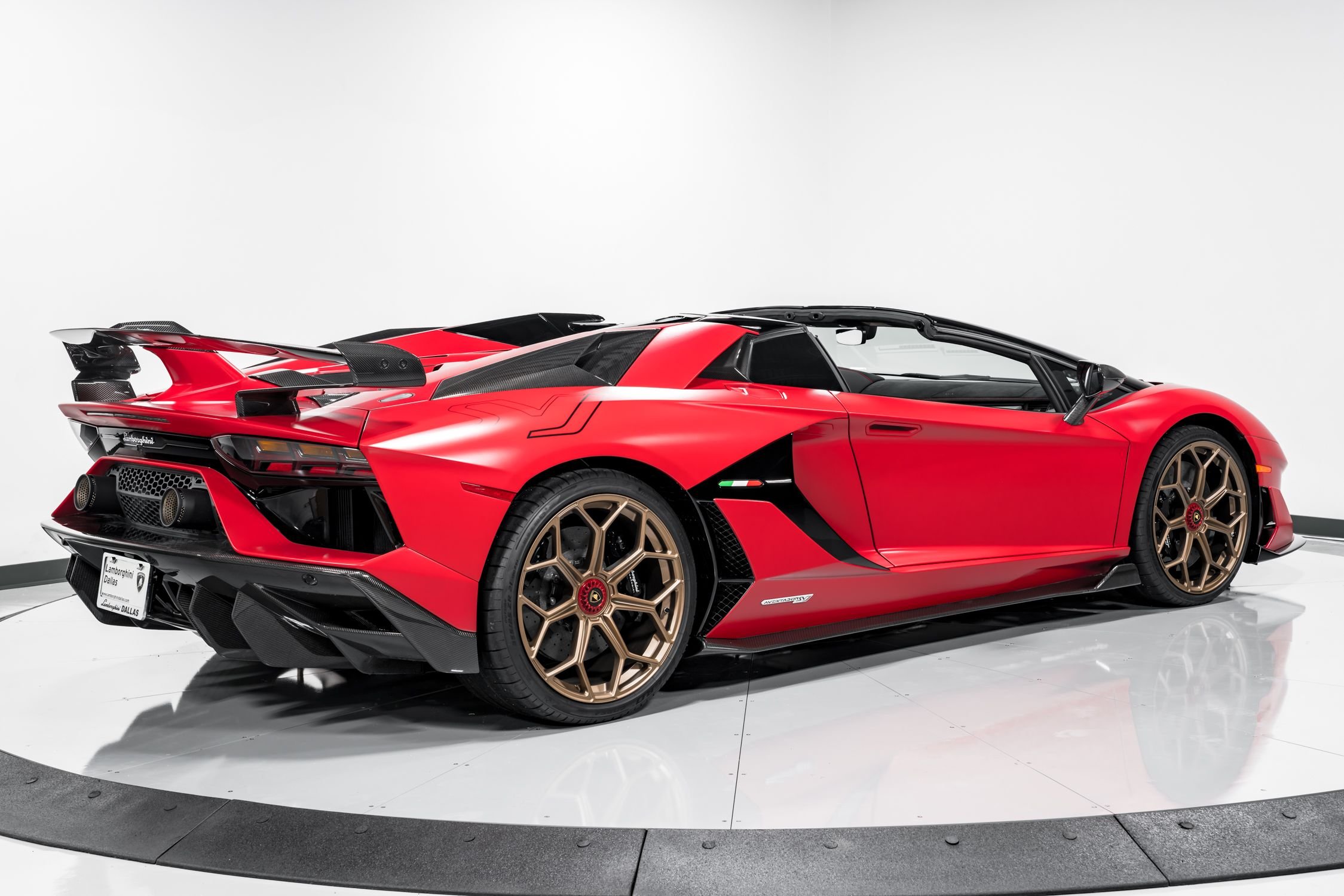 2021 Lamborghini Aventador SVJ Roadster, 6/13