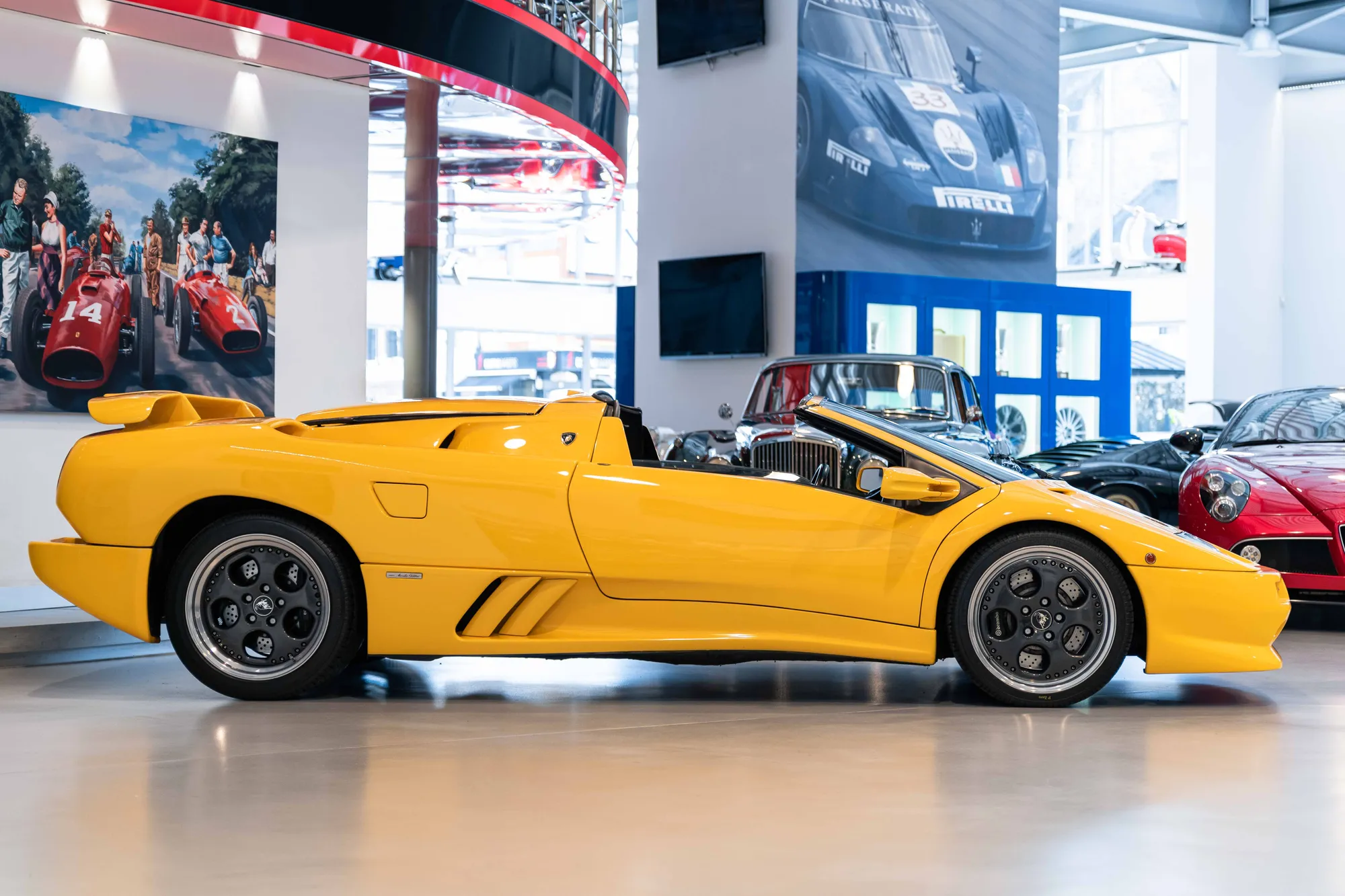 1999 LAMBORGHINI DIABLO VT ROADSTER, 2/17