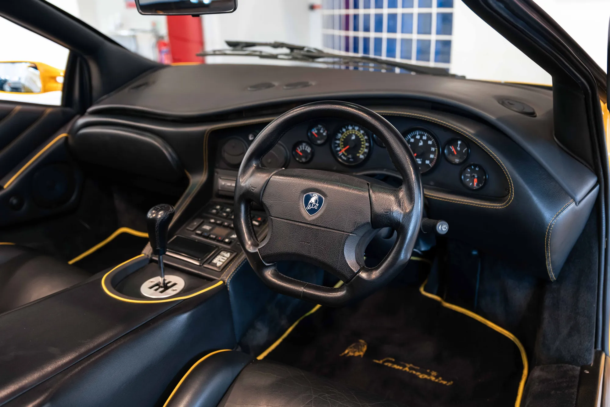 1999 LAMBORGHINI DIABLO VT ROADSTER, 5/17