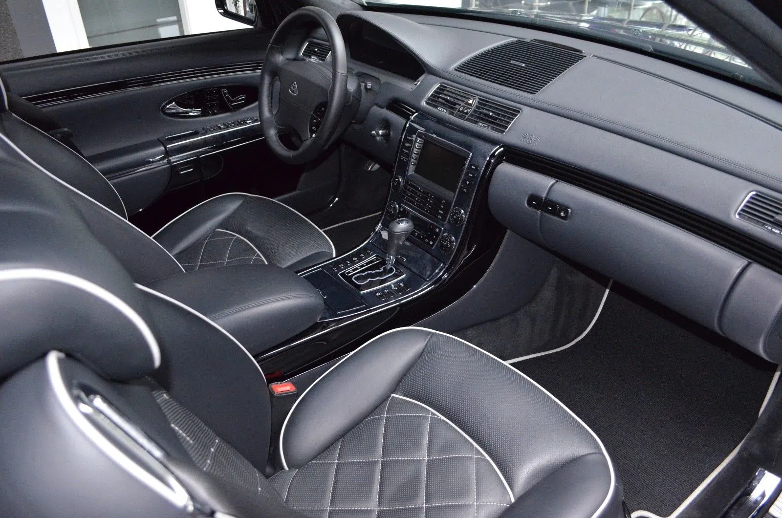 2008 Maybach 57 S Baltic Black interior, seats, Black