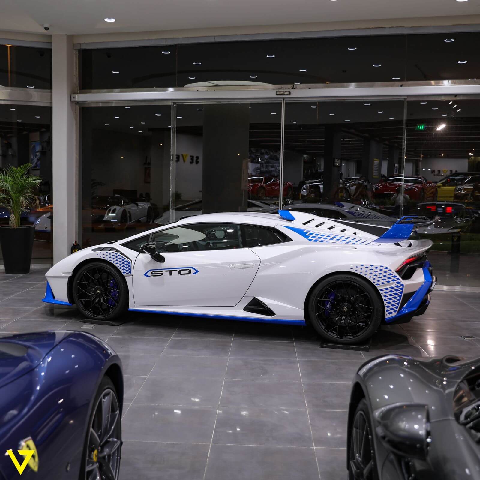 2022 LAMBORGHINI HURACAN STO, 12/15