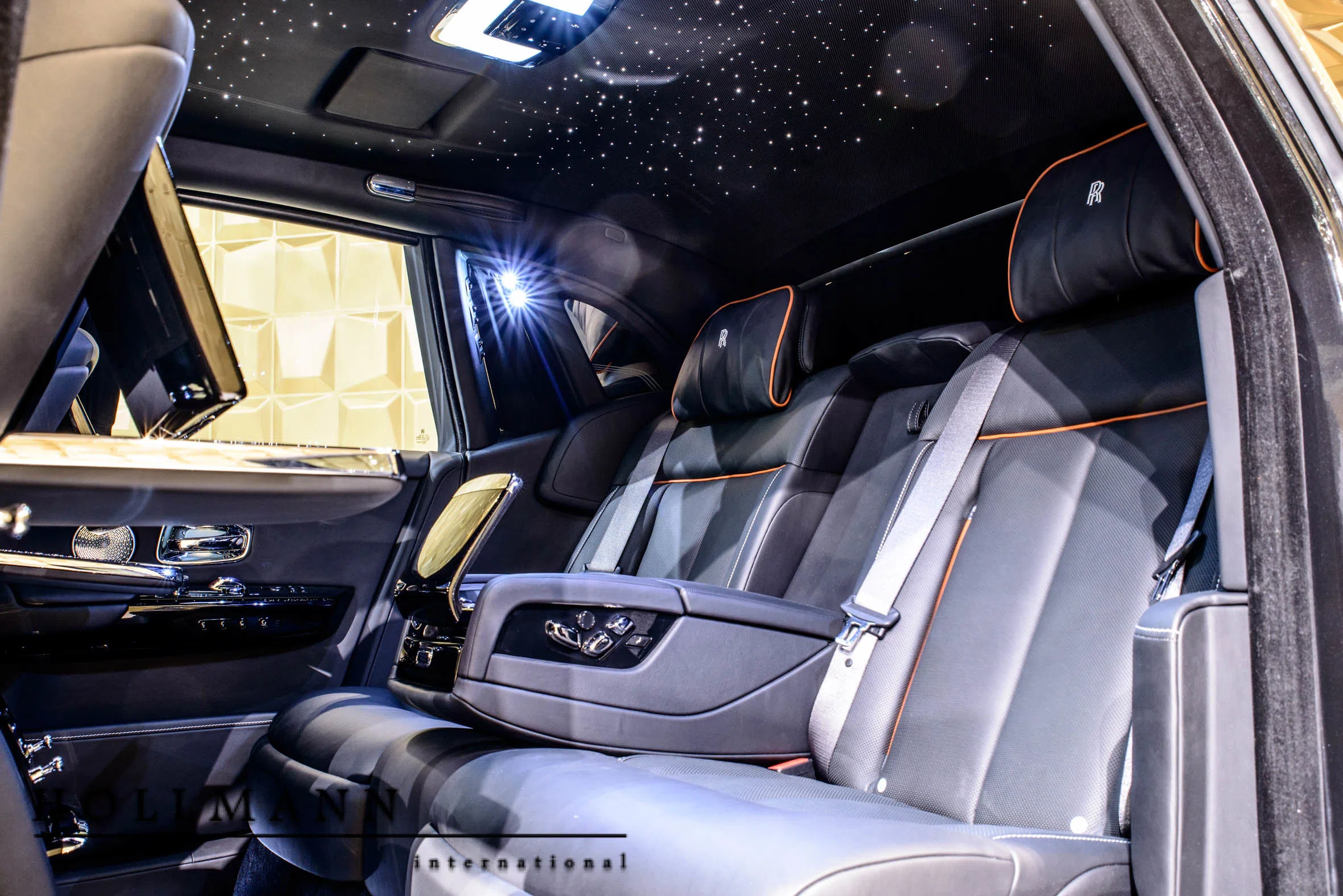 2018 Mansory Phantom VIII interior, seats, Black / Armagnac Lining