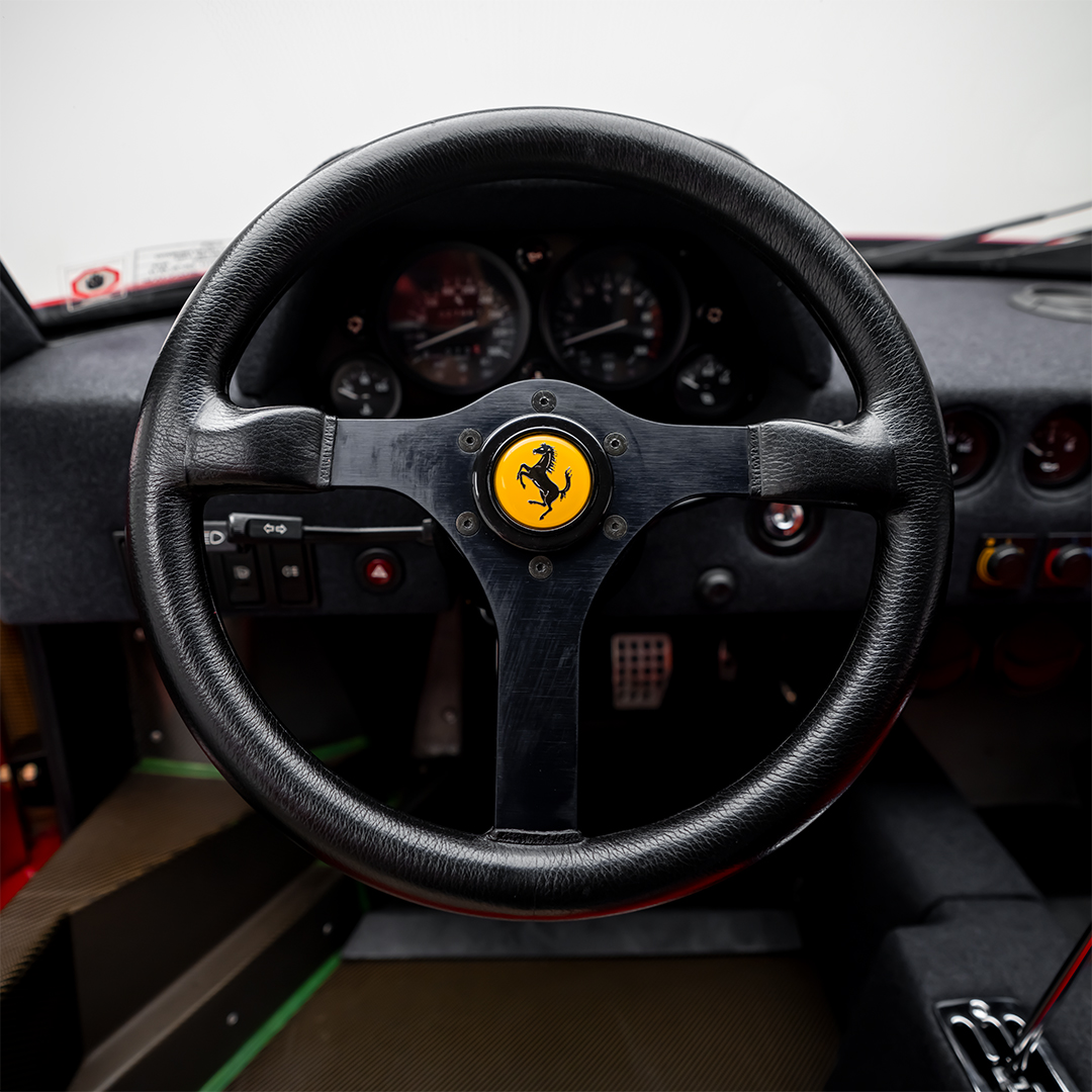 1992 FERRARI F40, 6/23
