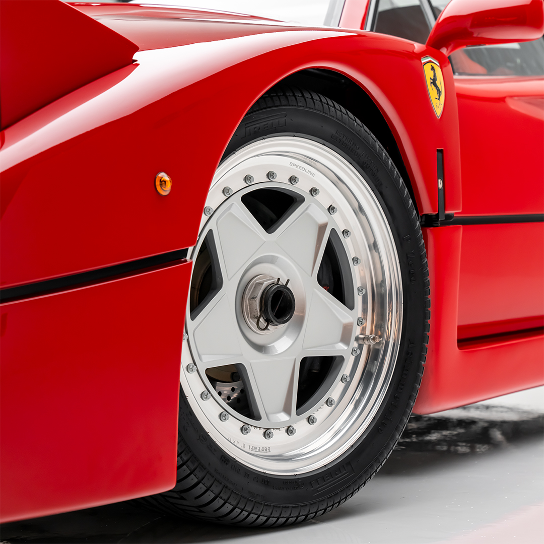 1992 FERRARI F40, 10/23