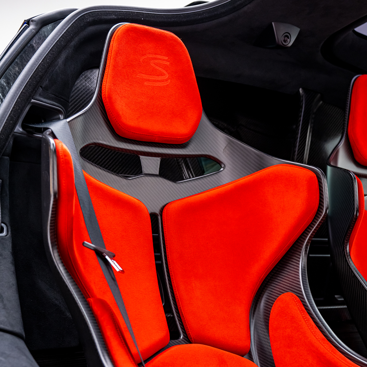 2019 McLaren Senna, 9/14