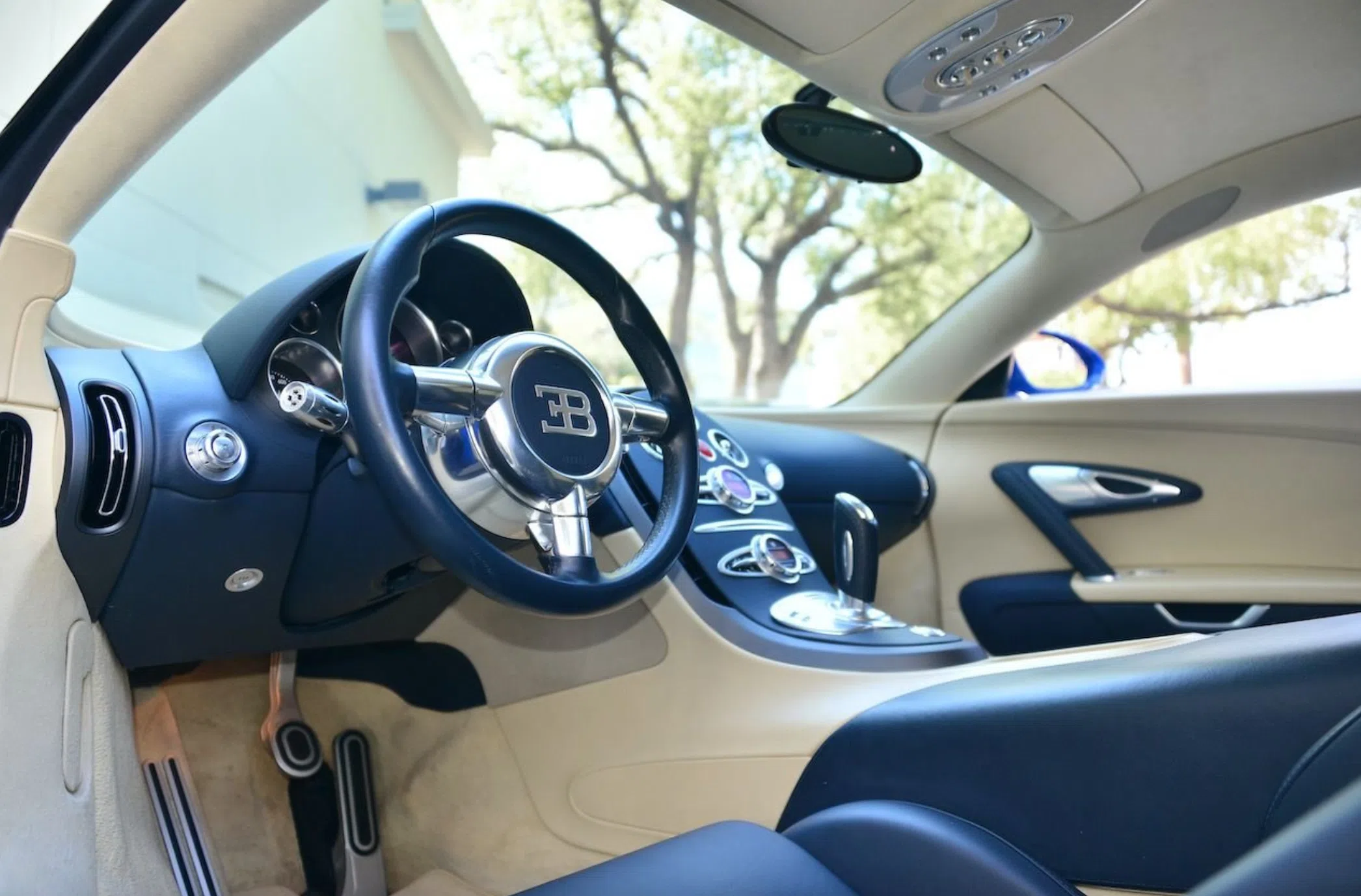 2008 Bugatti Veyron 16.4 interior, Beige, Full leather