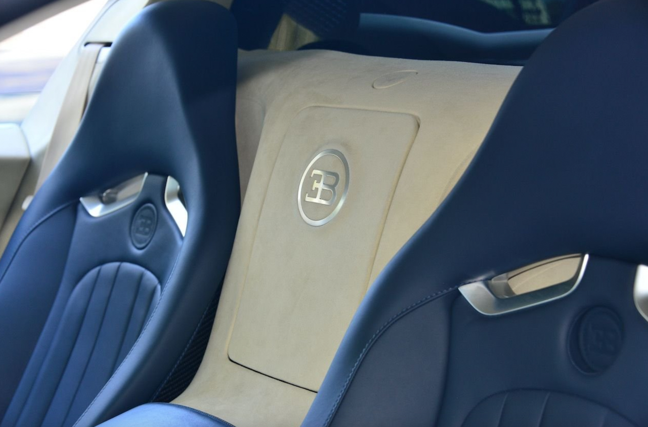 2008 Bugatti Veyron 16.4, 14/19