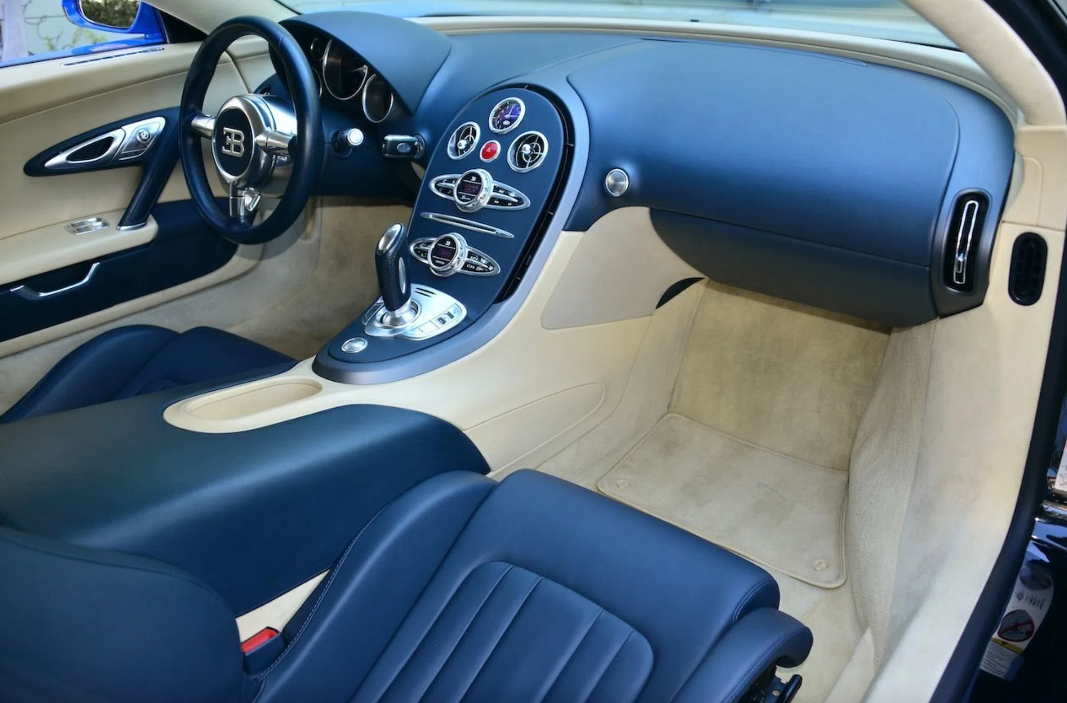 2008 Bugatti Veyron 16.4 interior, Beige, Full leather