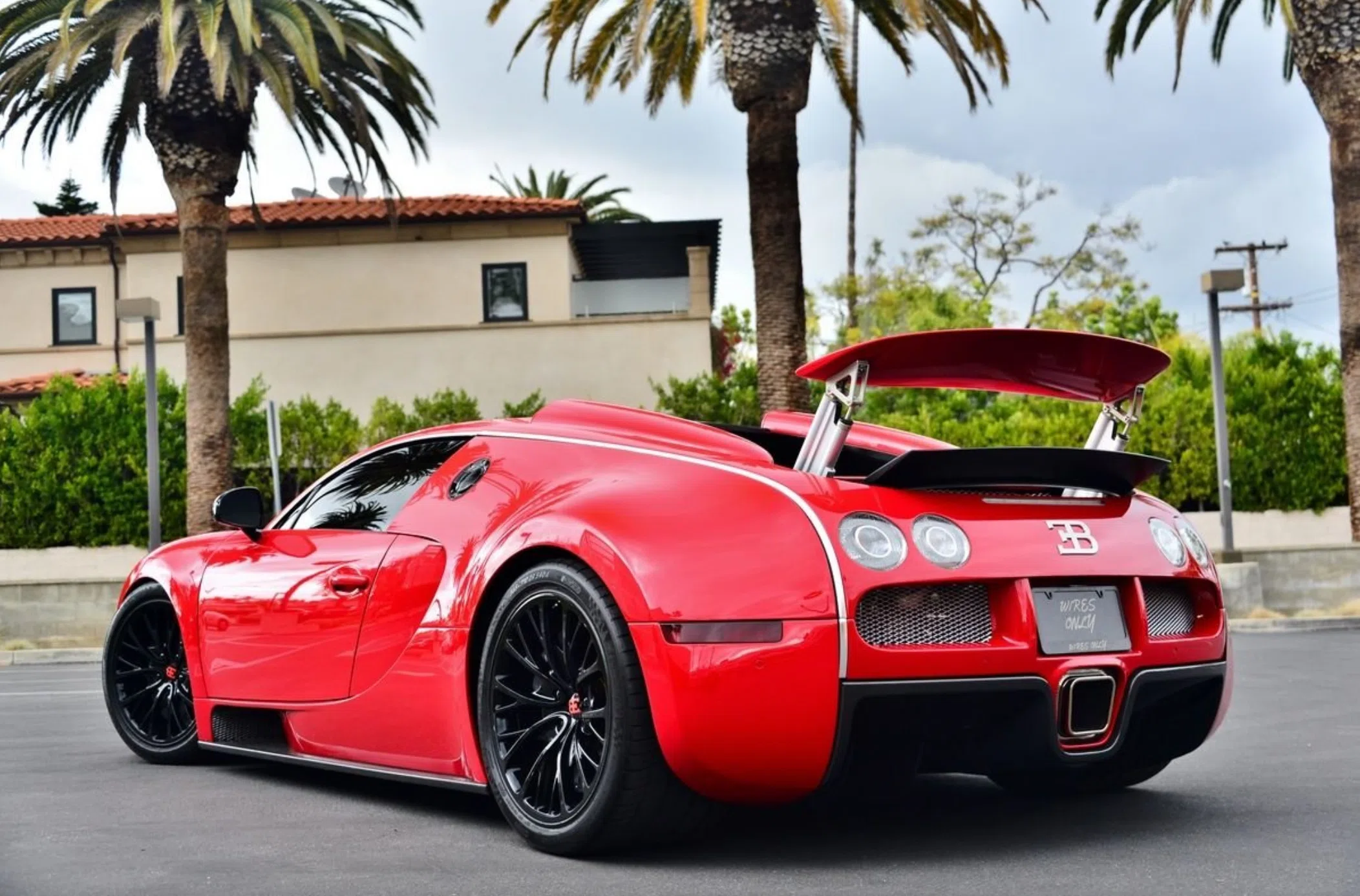 2012 Bugatti Veyron Grand Sport, exterior, Red