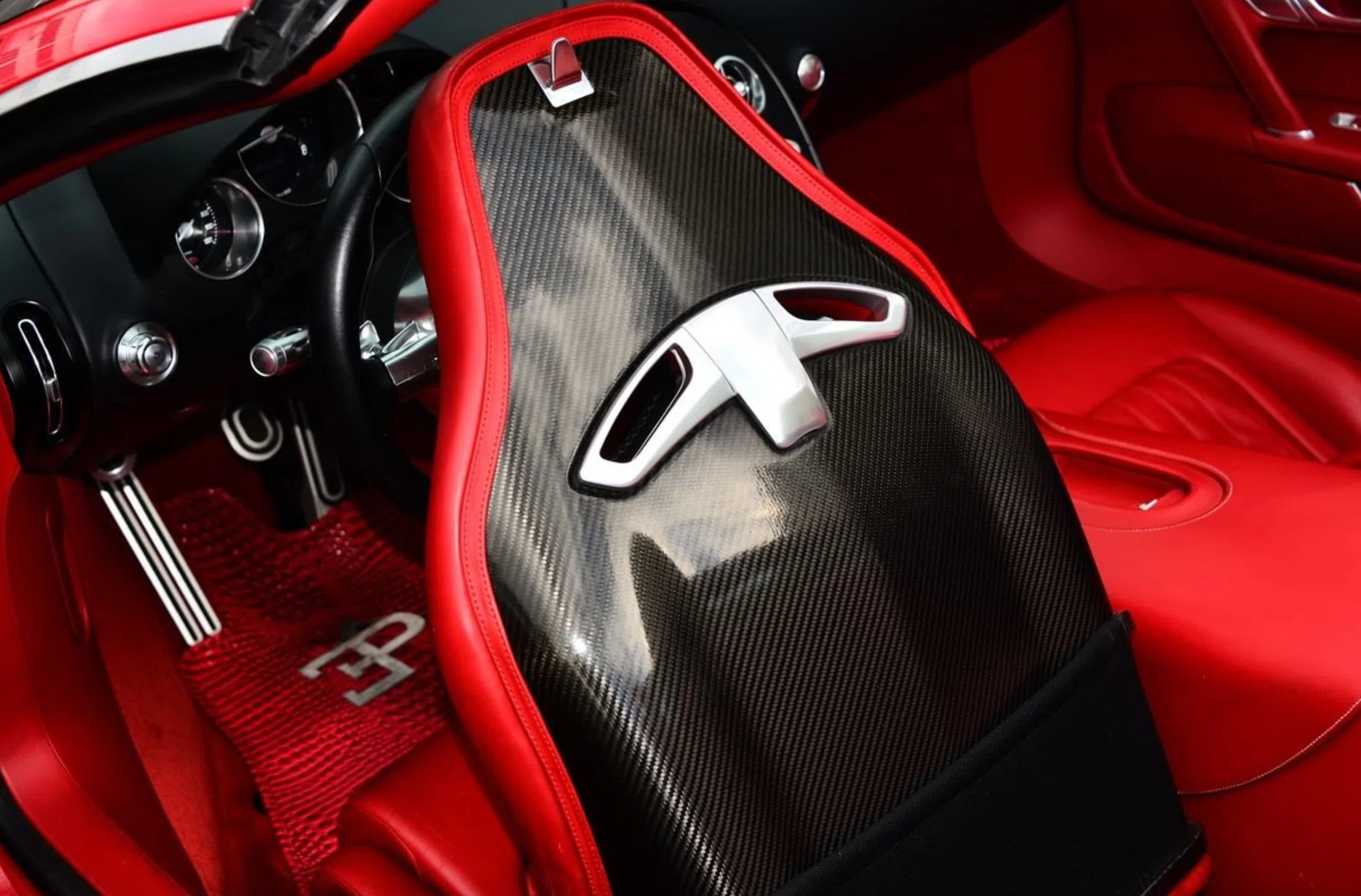 2012 Bugatti Veyron Grand Sport interior, Red, Leather