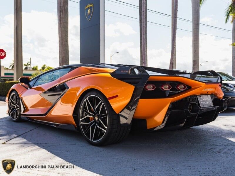 2020 Lamborghini Sián, 3/19