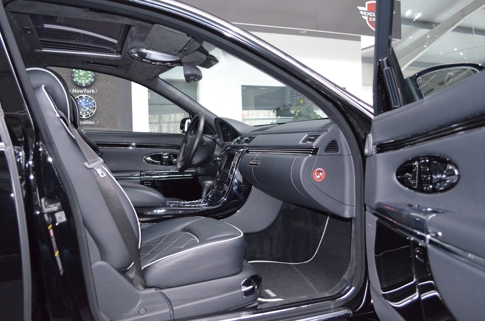 2008 Maybach 57 S Baltic Black, 11/16