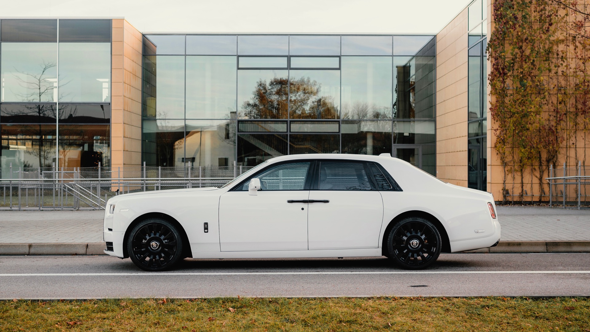 2020 Rolls Royce Phantom VIII, 3/19