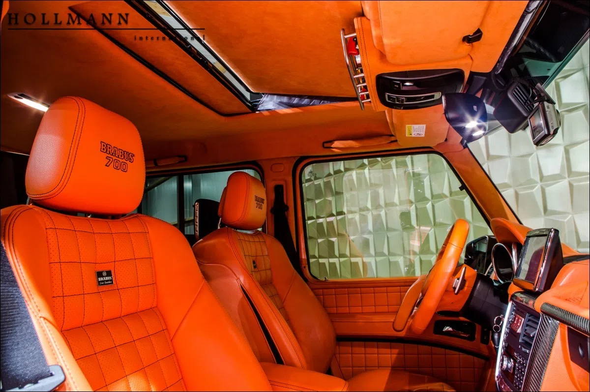 2017 BRABUS G 700 6x6 interior, seats, Red