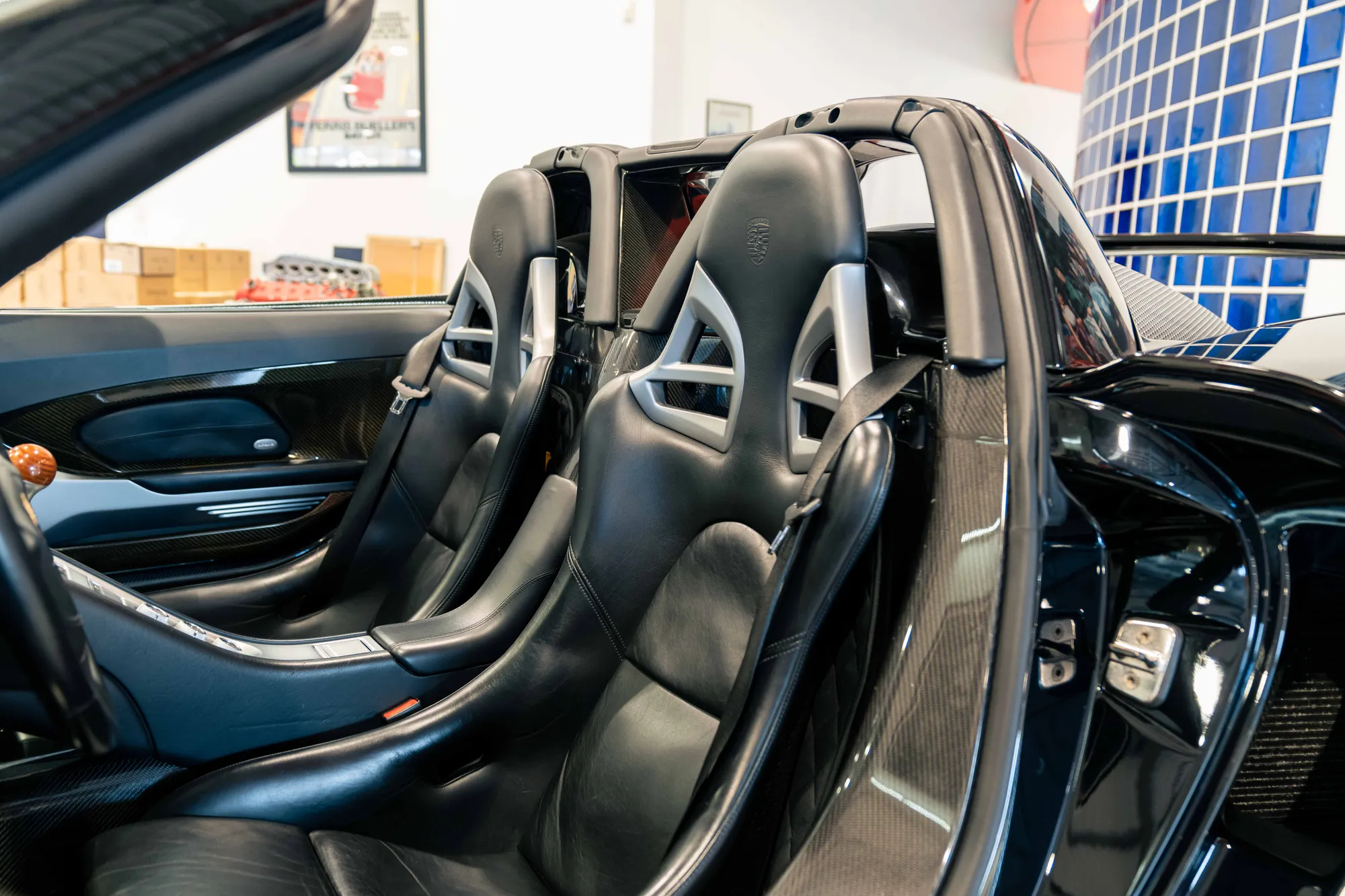 2006 Porsche Carrera GT, 9/20