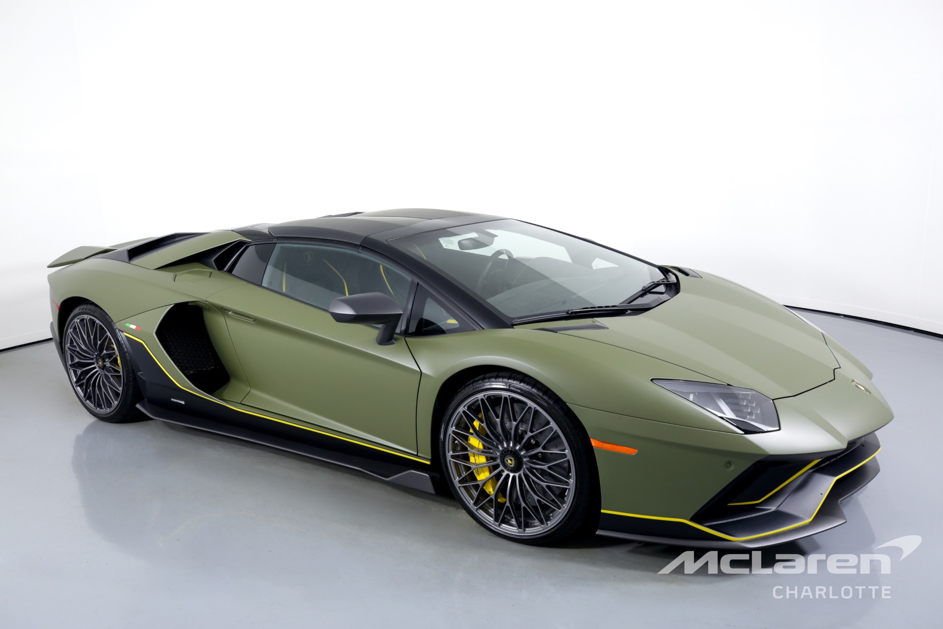 2022 Lamborghini Aventador Ultimae