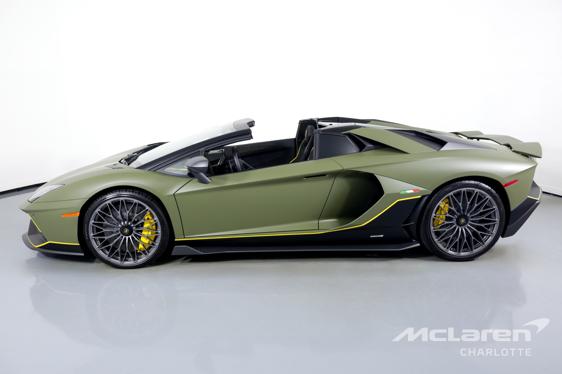 2022 Lamborghini Aventador Ultimae, 6/20