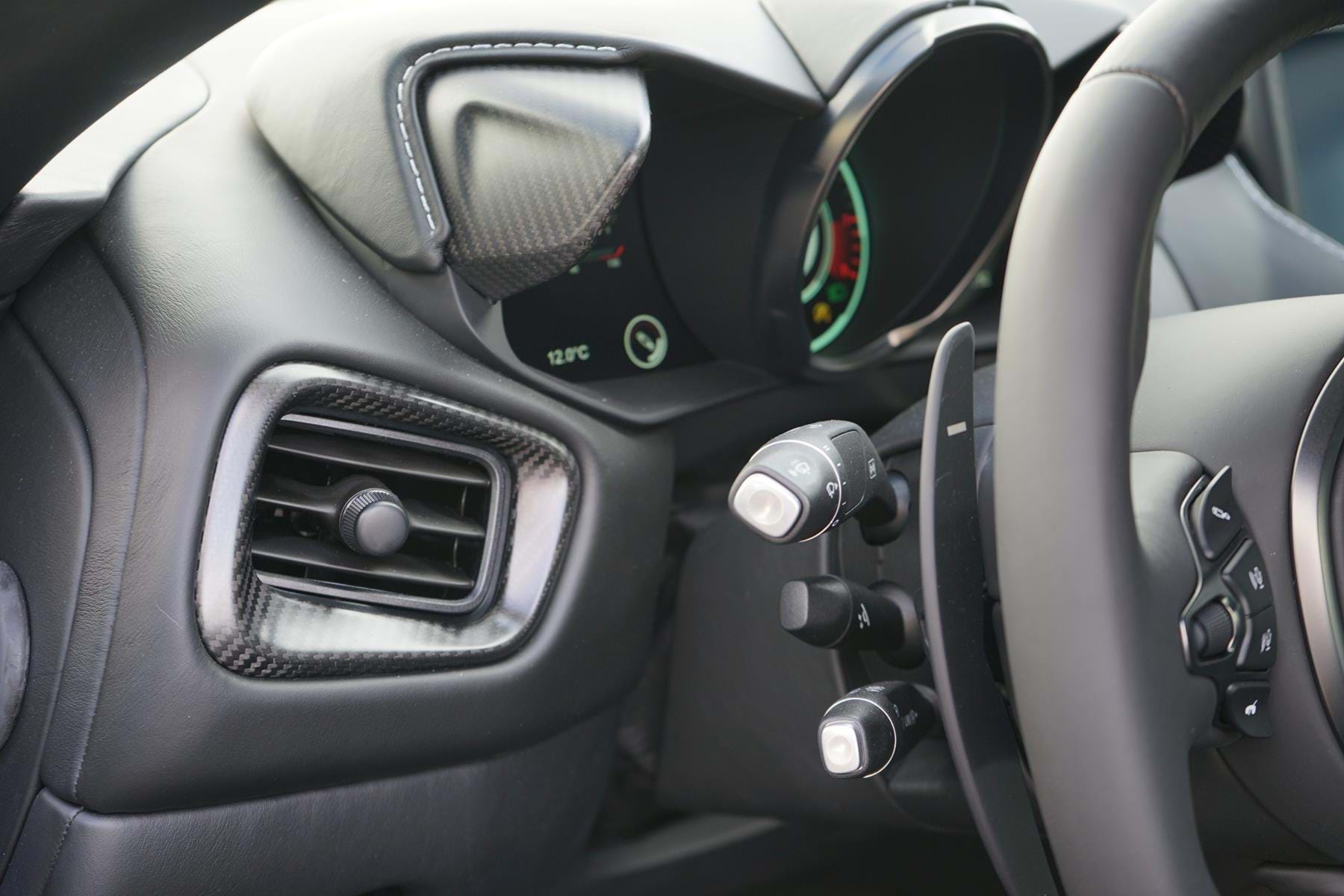2019 Aston Martin Vantage V8, 12/16