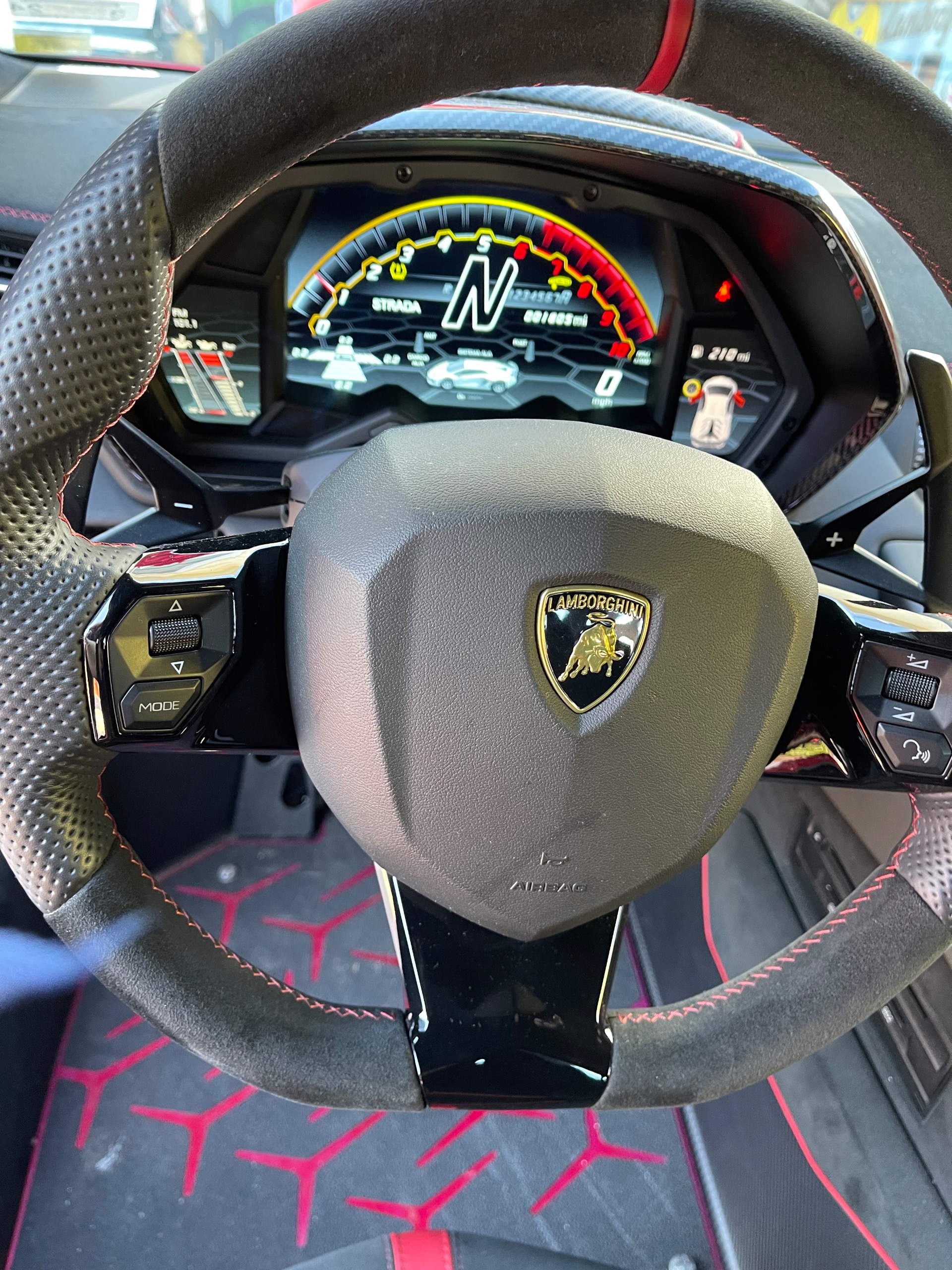 2020 Lamborghini Aventador Coupé, 14/18