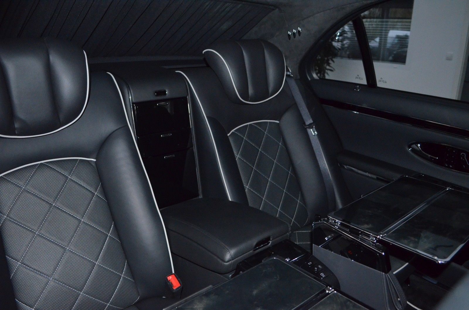 2008 Maybach 57 S Baltic Black, 15/16