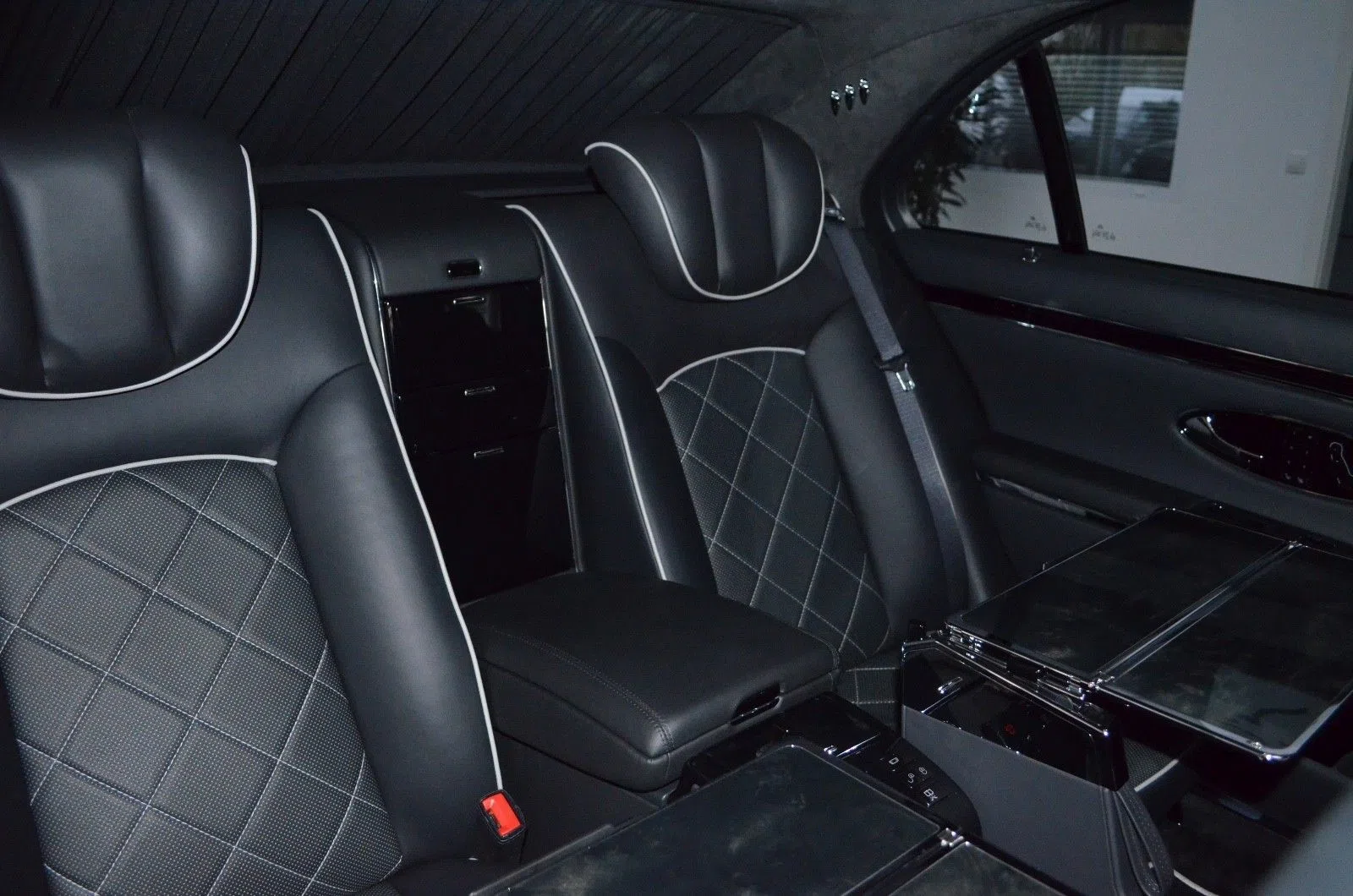 2008 Maybach 57 S Baltic Black interior, seats, Black