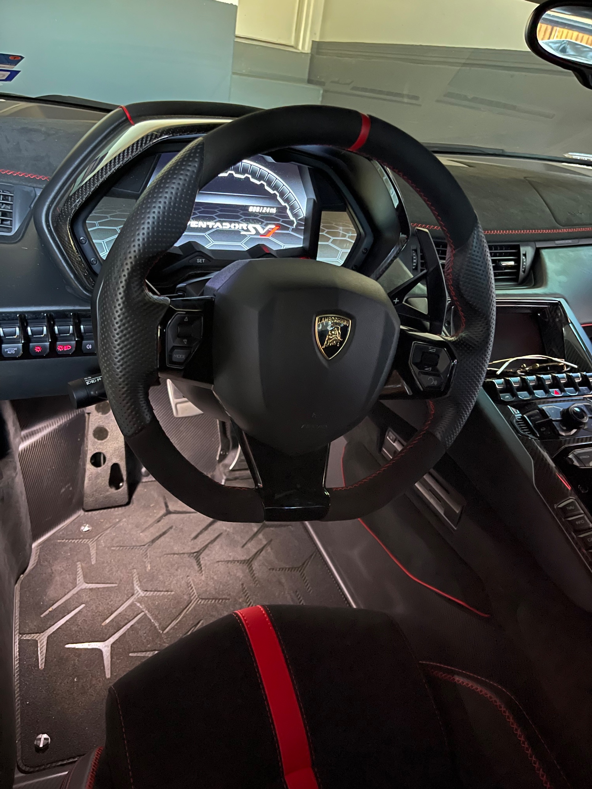 2021 Lamborghini Aventador Coupé, 7/13