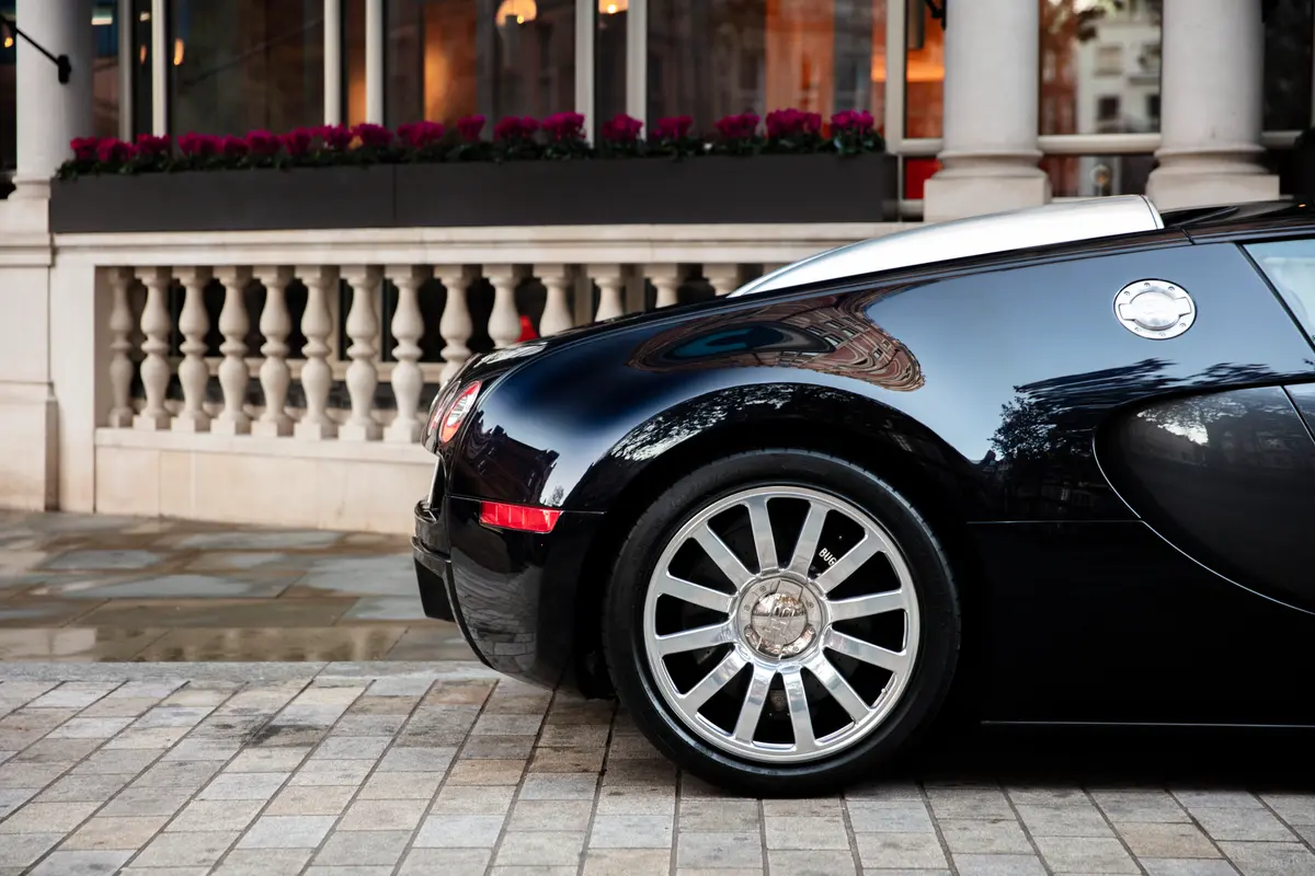 2008 Bugatti Veyron 16.4, 3/20