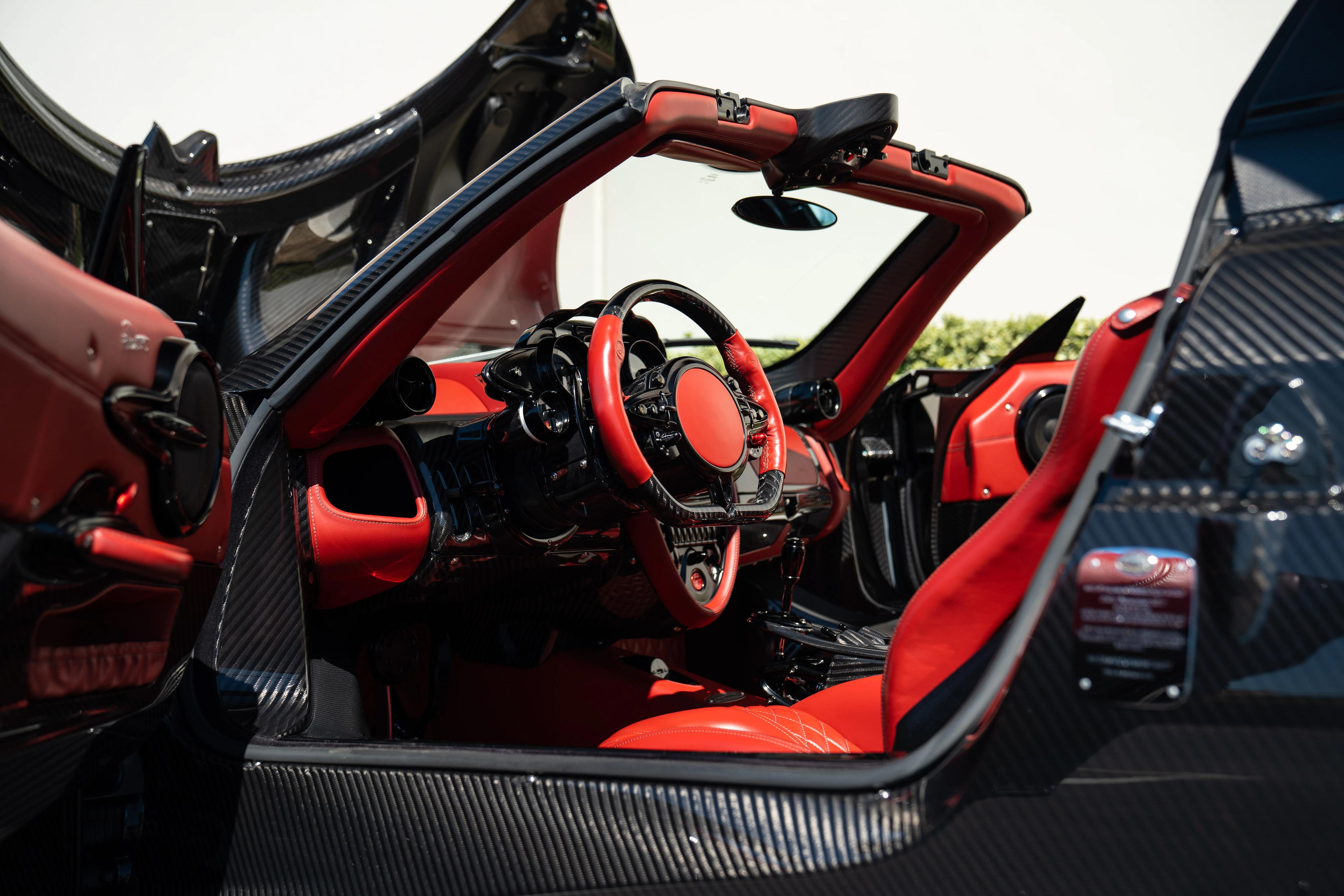 2017 Pagani Huayra Roadster, 16/20