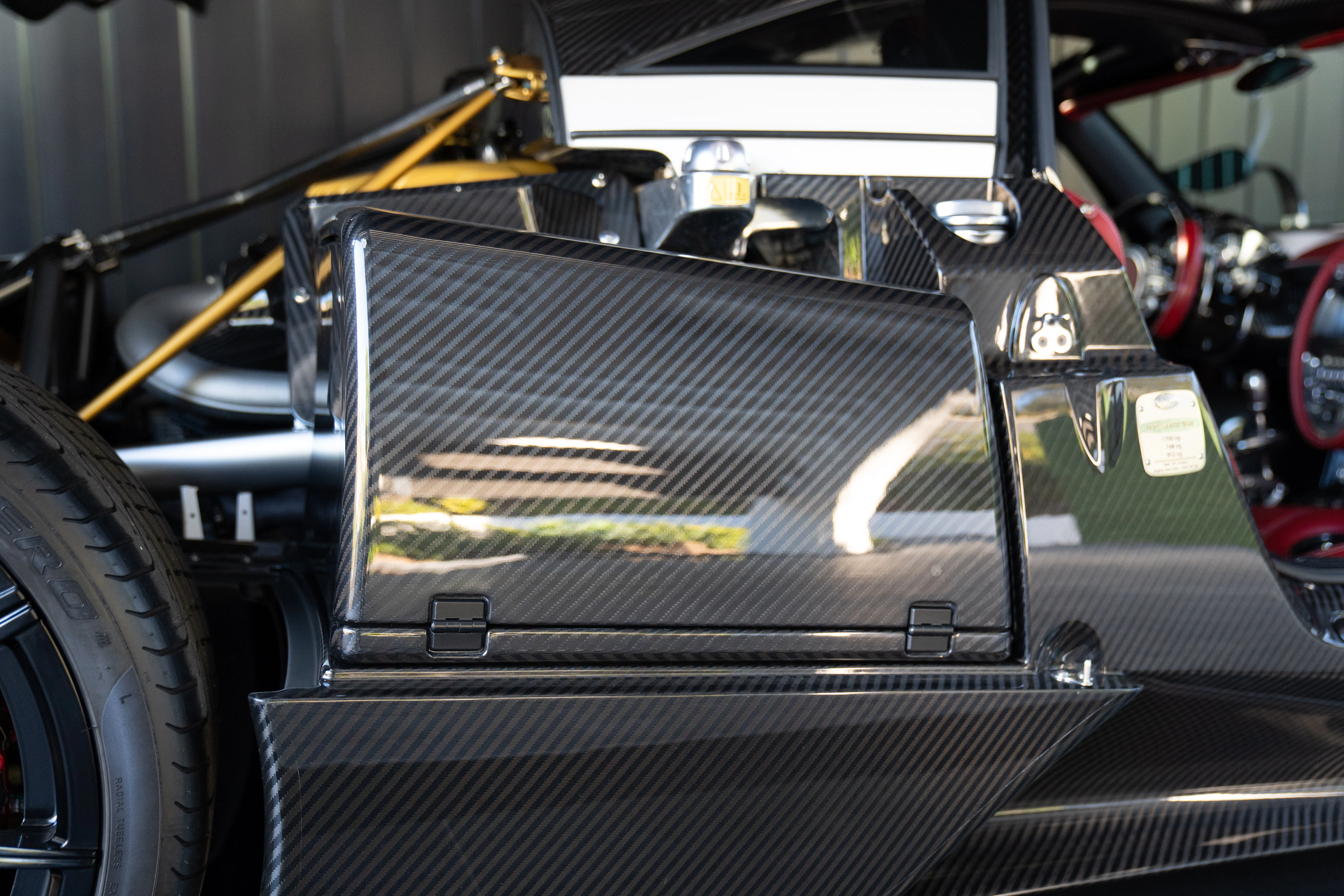 2014 Pagani Huayra, 16/19