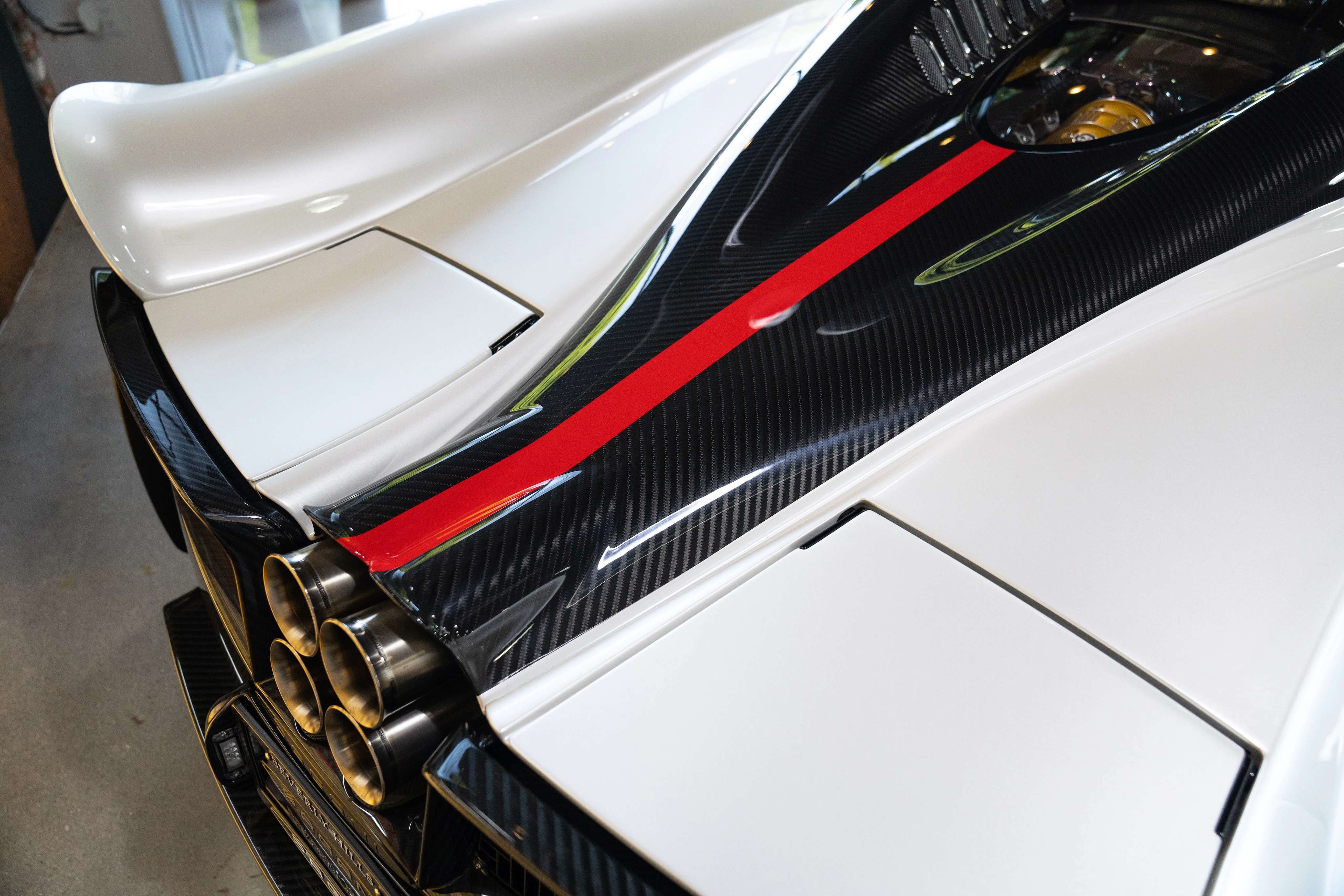 2017 Pagani Huayra Roadster, 36/37