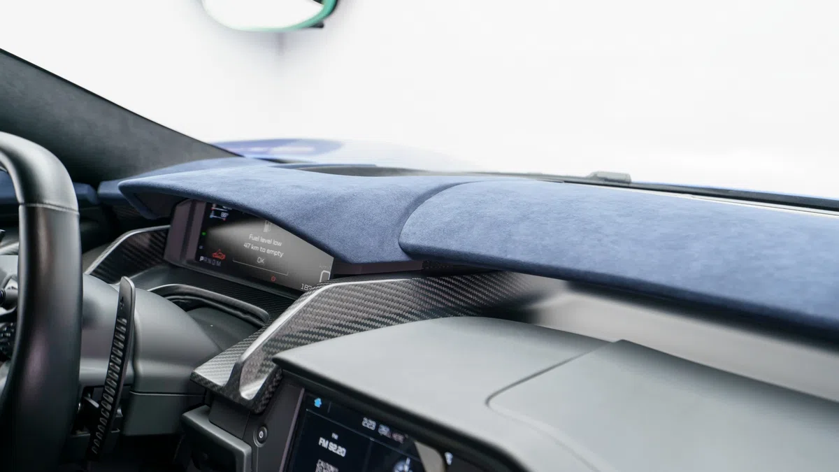 2019 Ford GT interior, Black