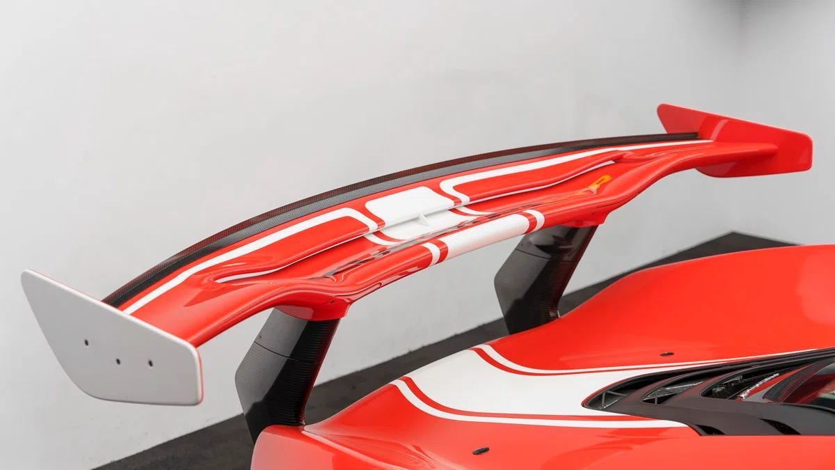2015 McLaren P1 GTR, 22/24