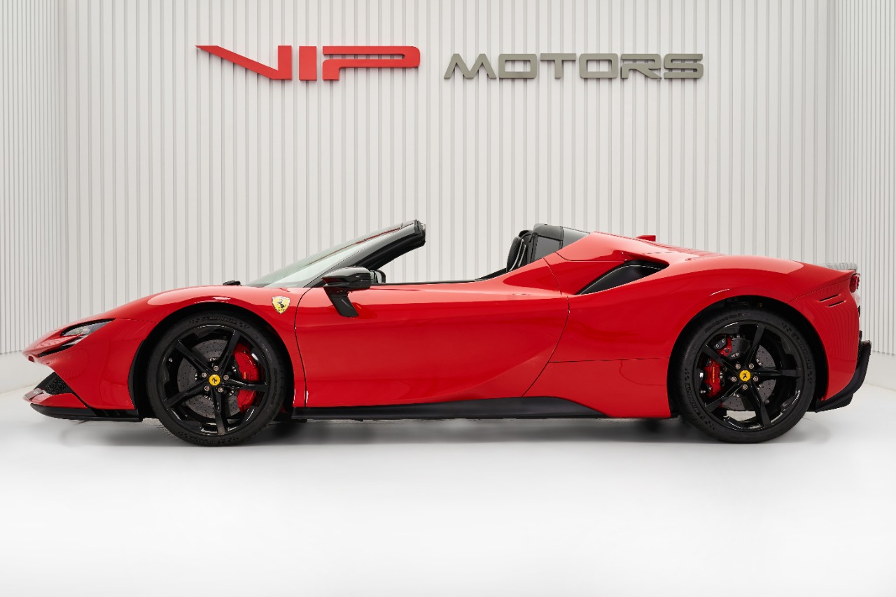 2022 Ferrari SF90 Spider, 8/16