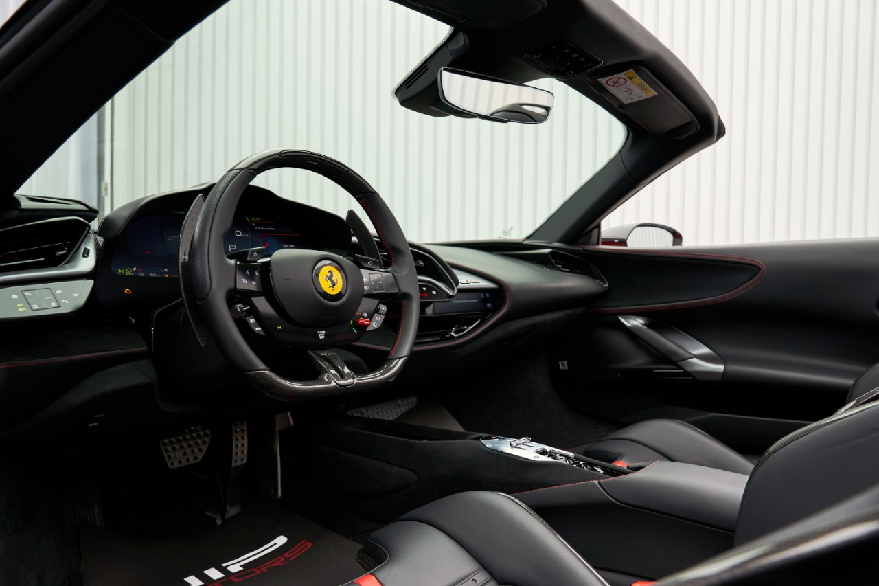 2022 Ferrari SF90 Spider, 9/16