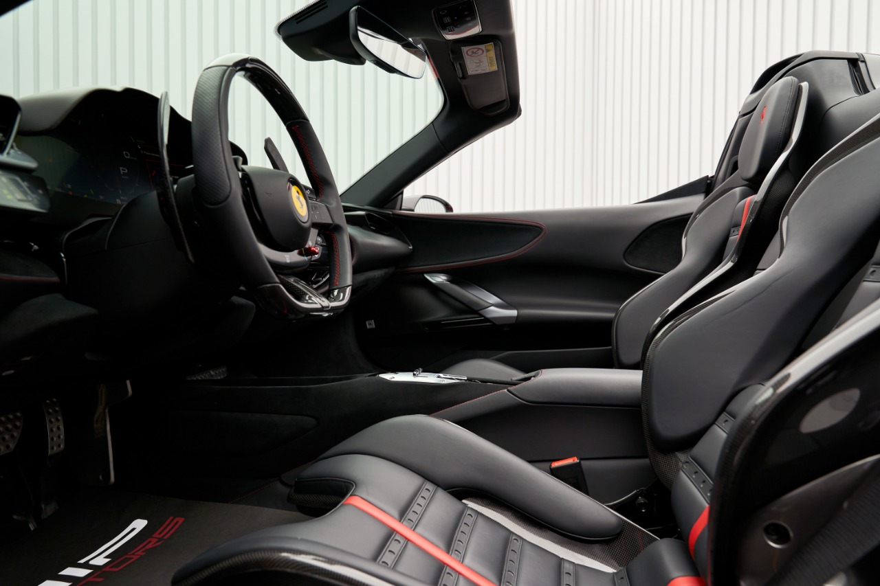 2022 Ferrari SF90 Spider, 10/16