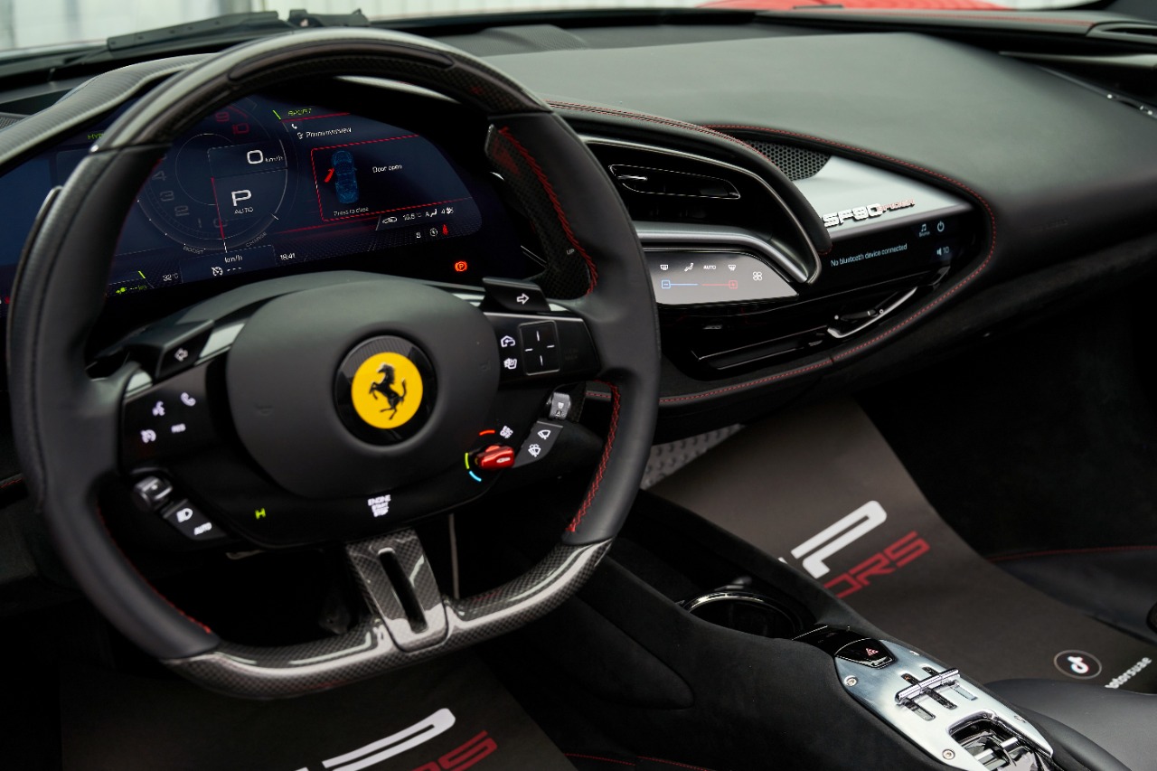 2022 Ferrari SF90 Spider, 11/16