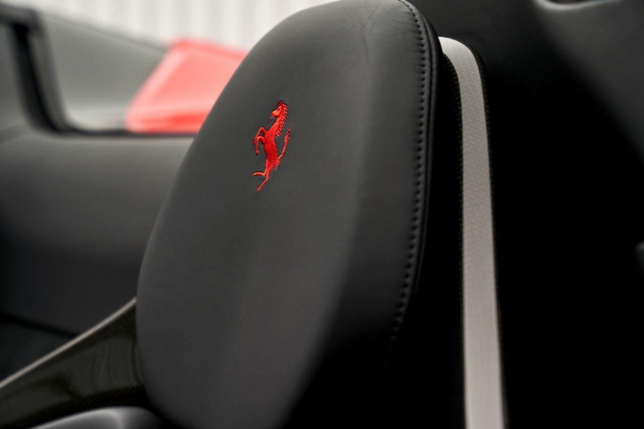 2022 Ferrari SF90 Spider, 13/16