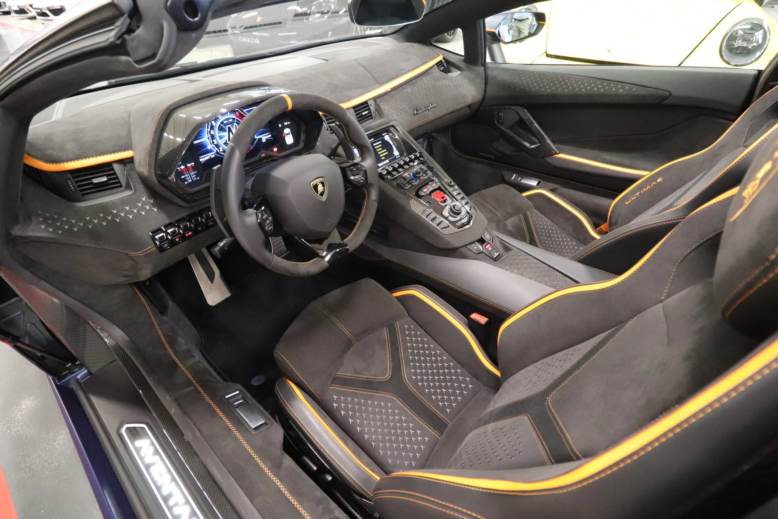 2022 Lamborghini Aventador 780-4 Ultimae Roadster interior, Black