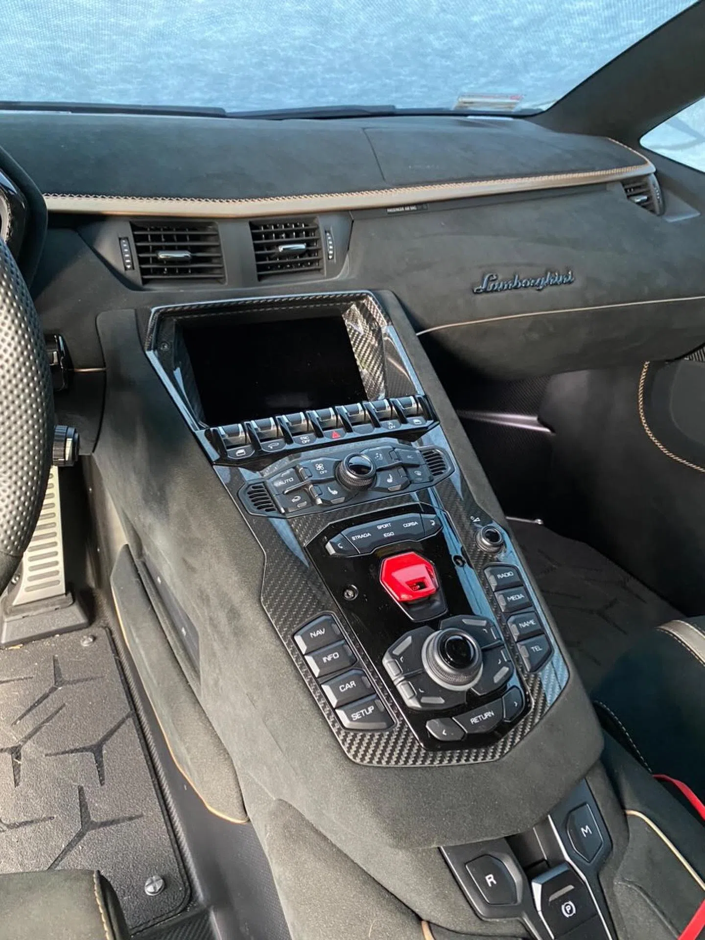 2020 Lamborghini Aventador SVJ Roadster interior, center console, Black