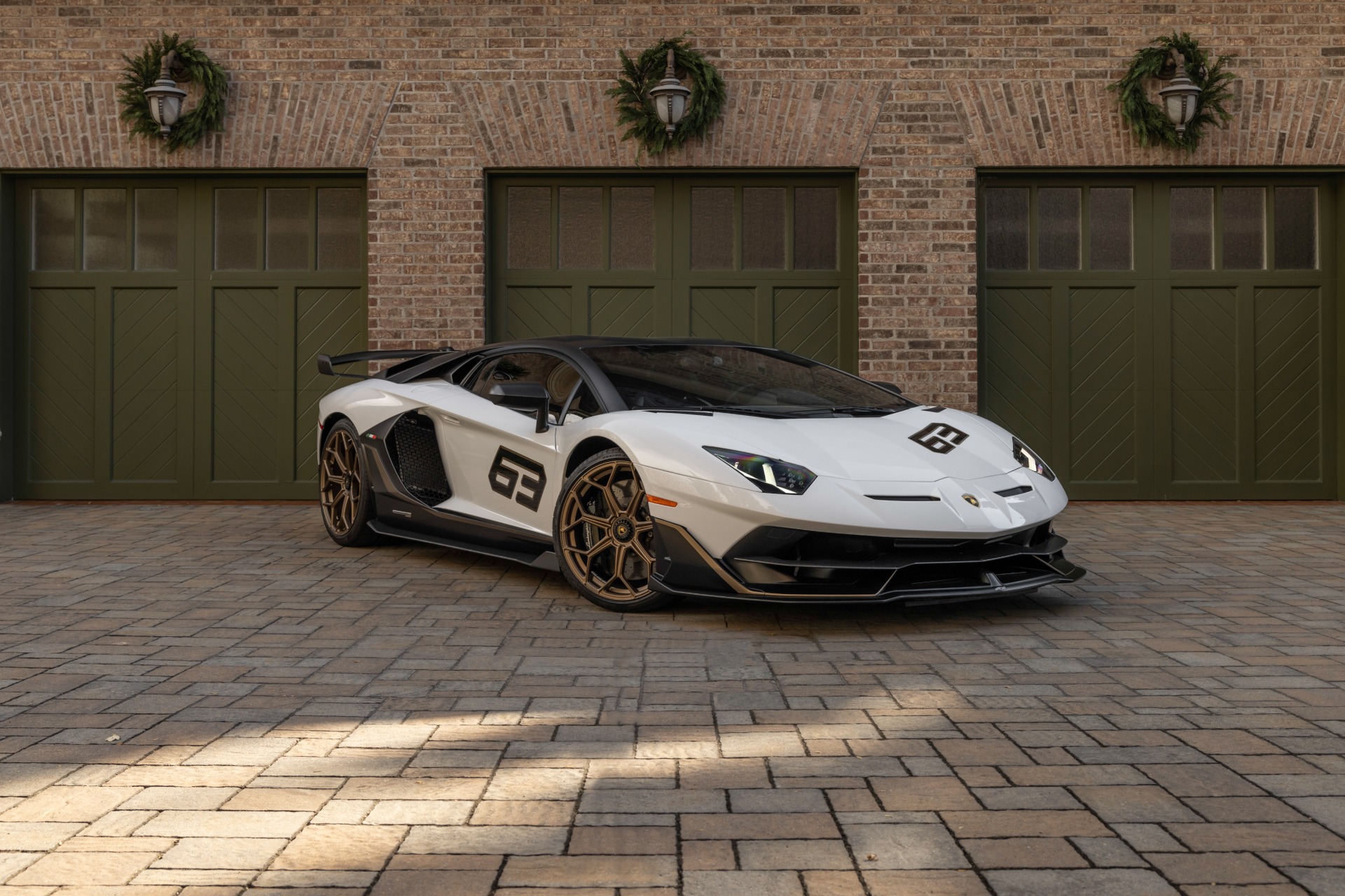 2020 Lamborghini Aventador, 2/19