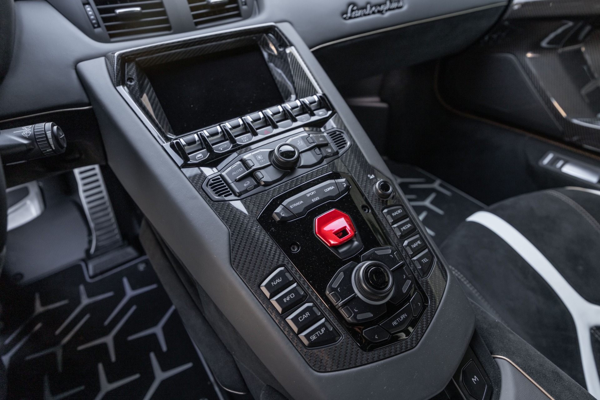 2020 Lamborghini Aventador, 17/19