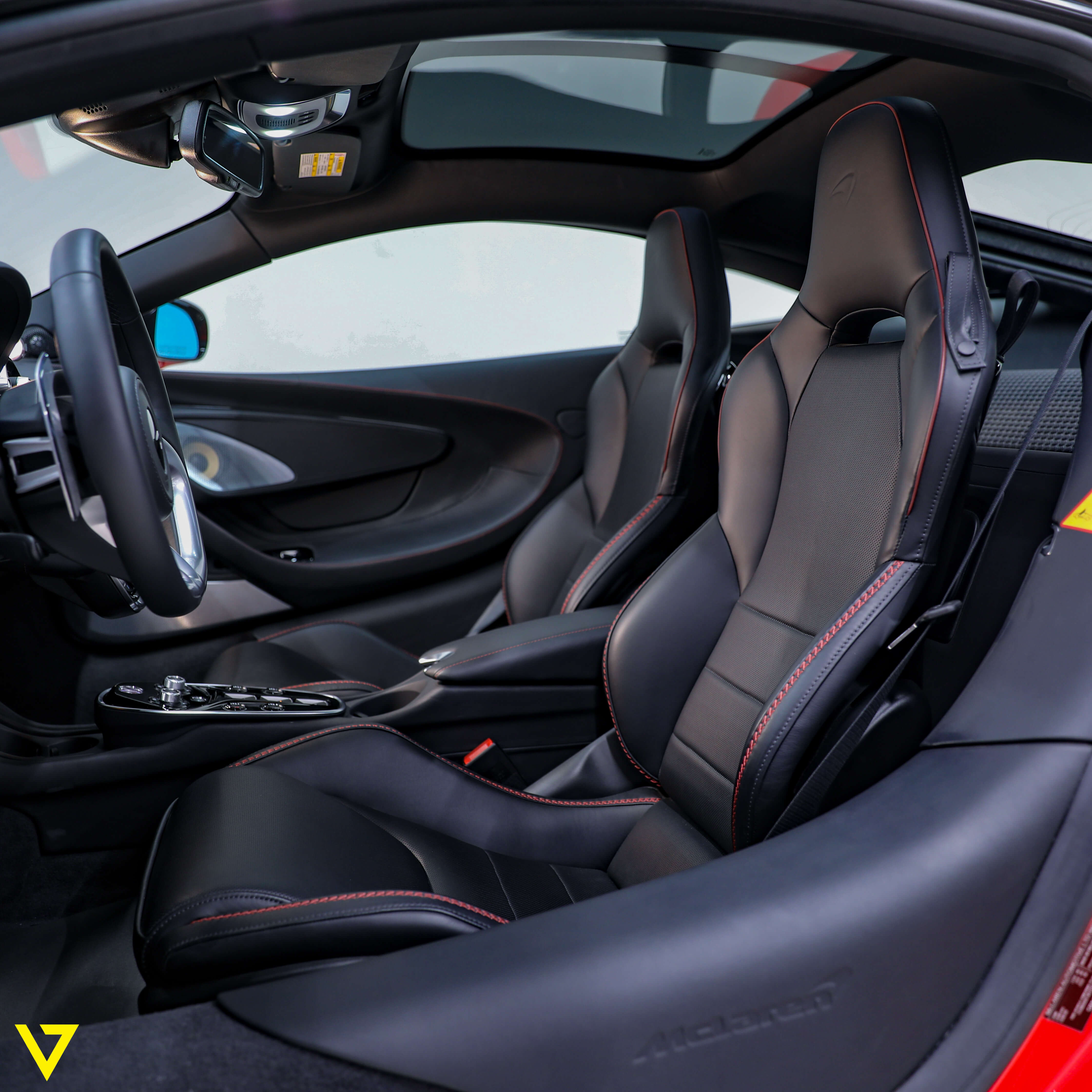 McLaren GT, 3/13