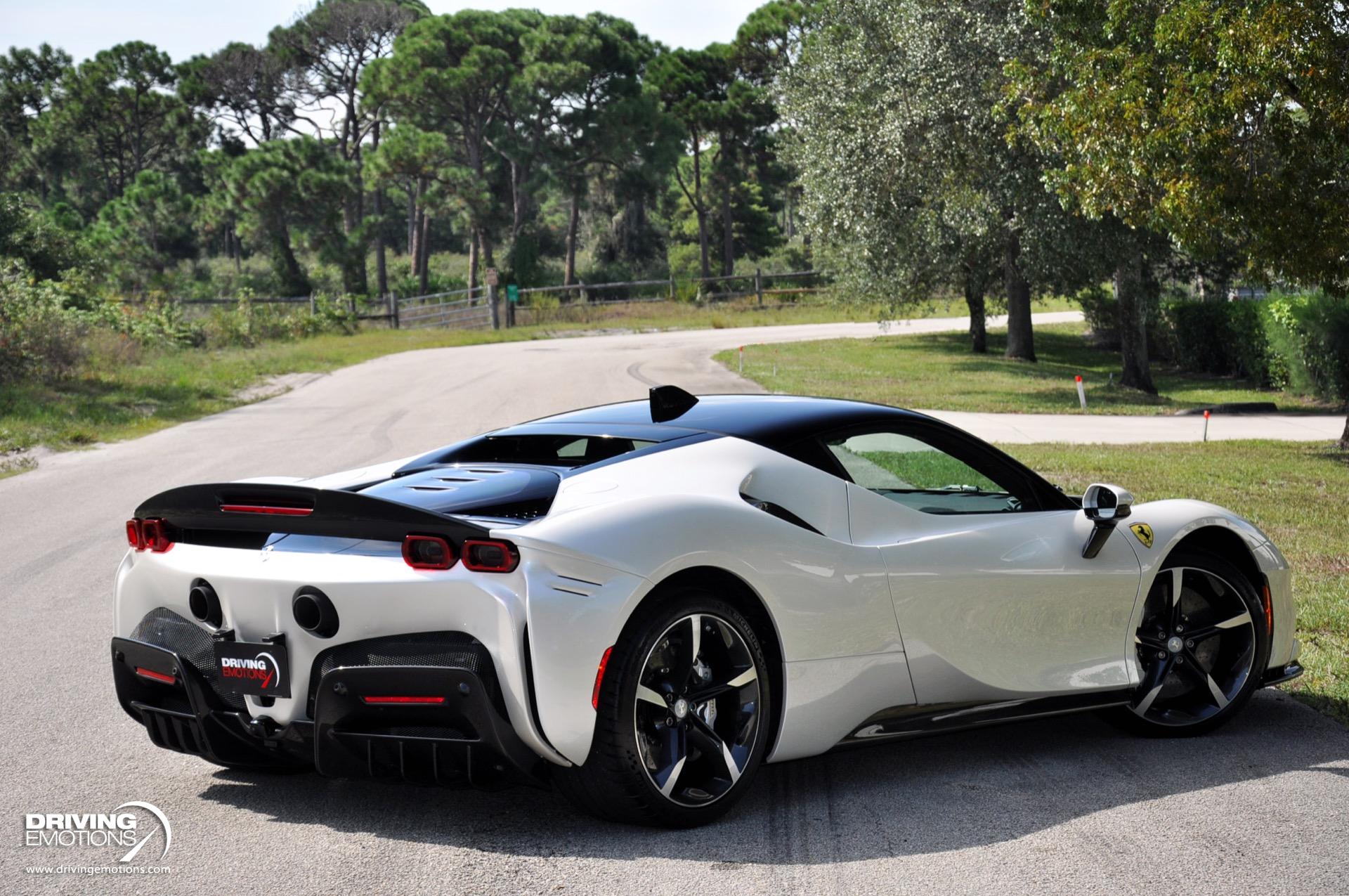 2022 Ferrari SF90 Stradale Assetto Fiorano, 3/20